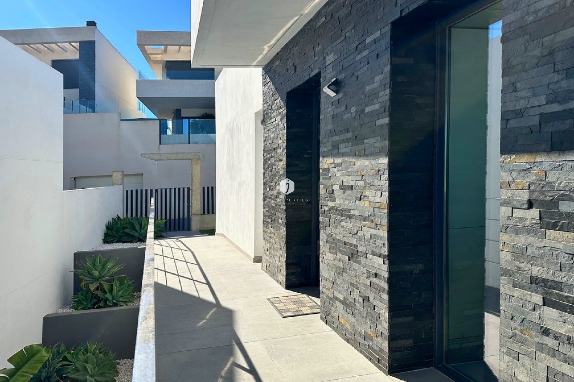 Aus zweiter Hand - Villa -
Rojales - Inland