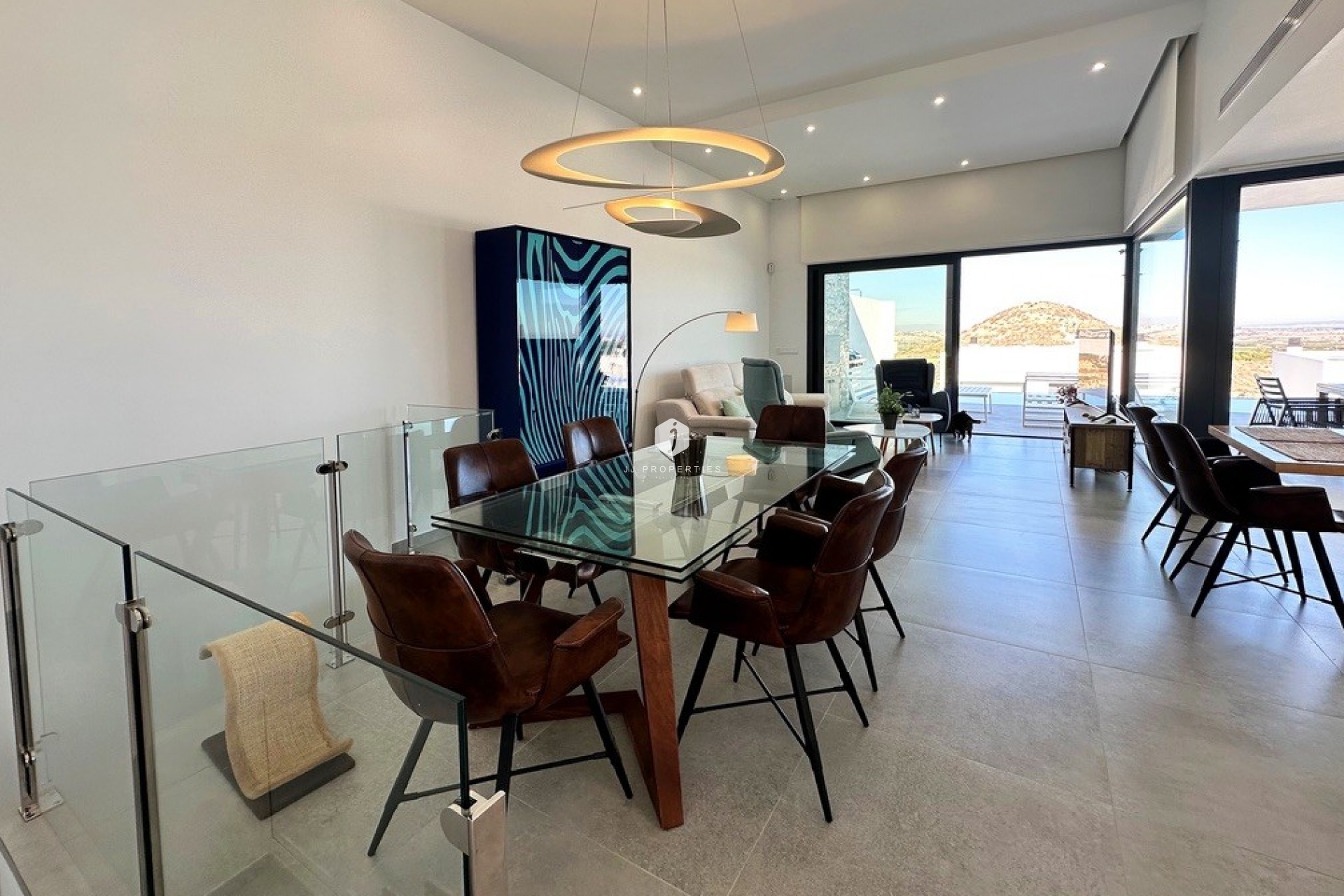 Aus zweiter Hand - Villa -
Rojales - Inland