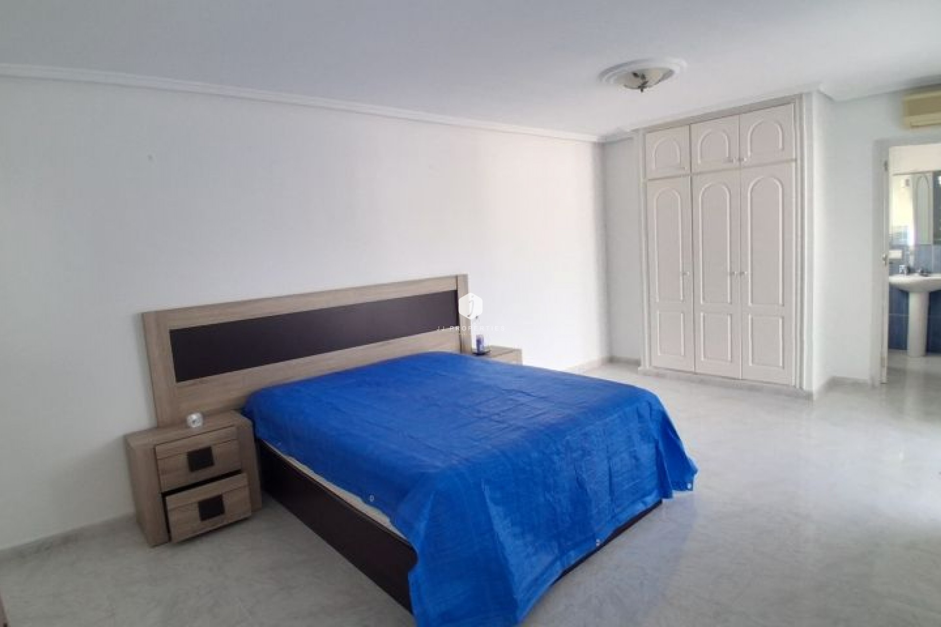 Aus zweiter Hand - Villa -
Rojales - Inland