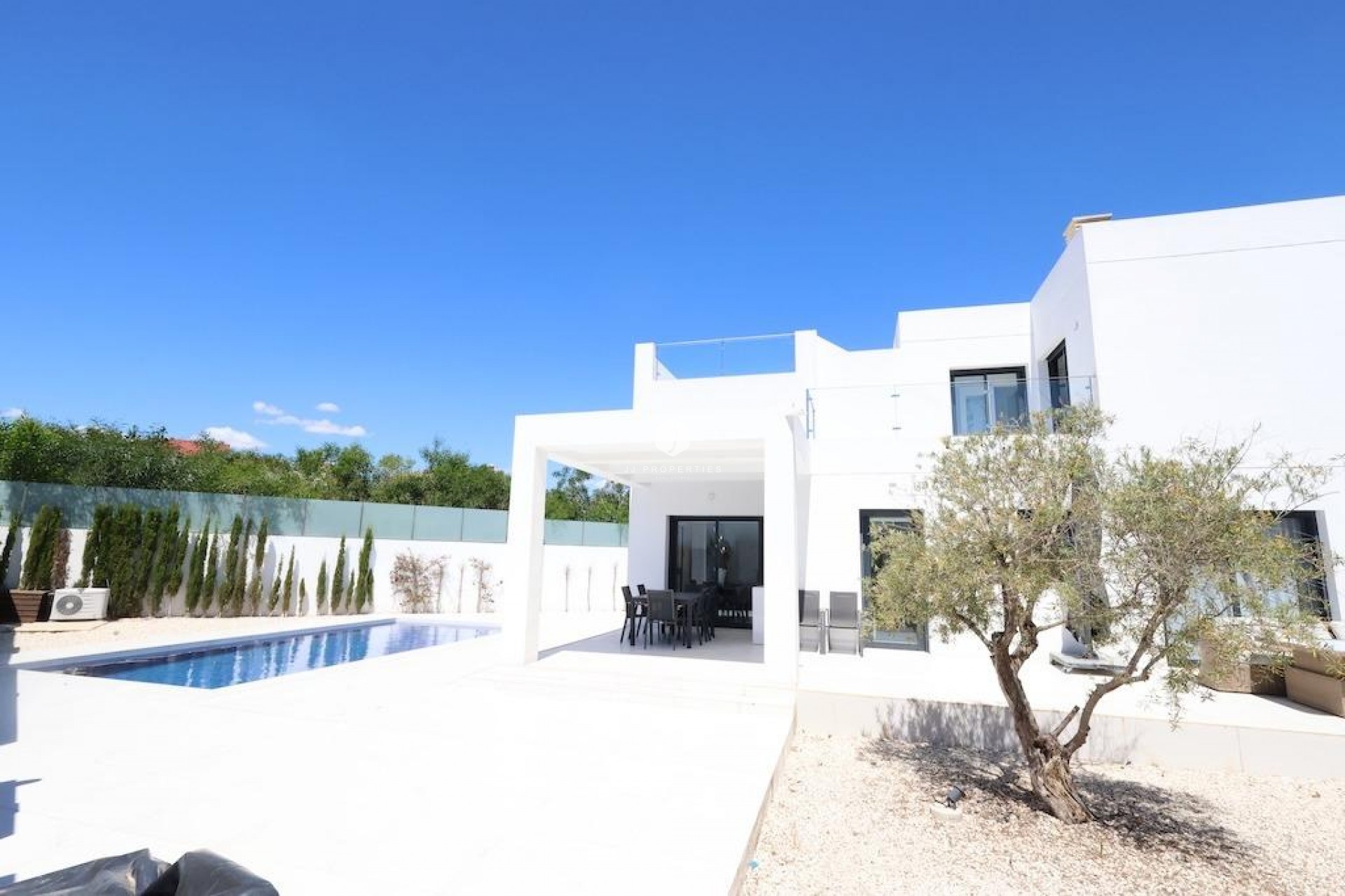 Aus zweiter Hand - Villa -
Rojales - Inland