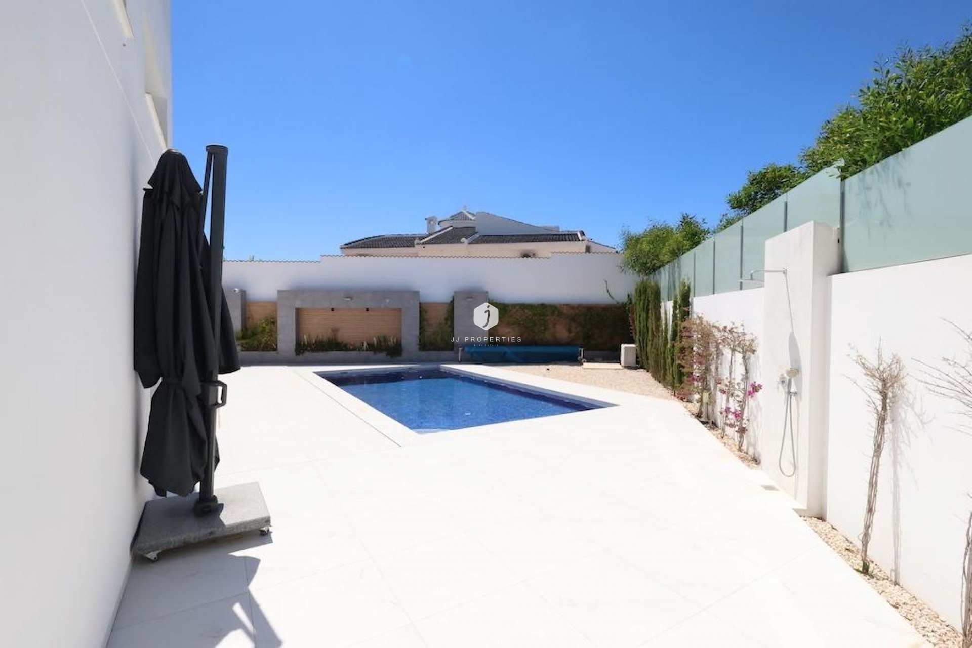Aus zweiter Hand - Villa -
Rojales - Inland