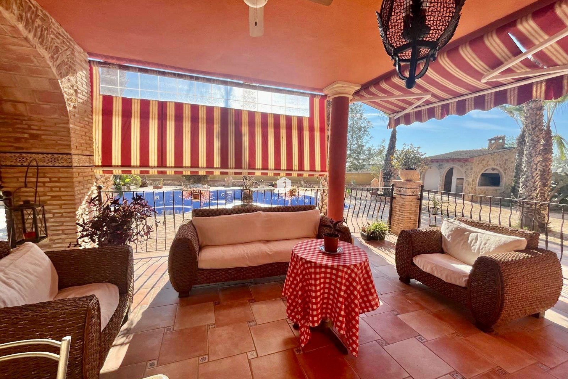 Aus zweiter Hand - Villa -
Rojales - La Vega Baja