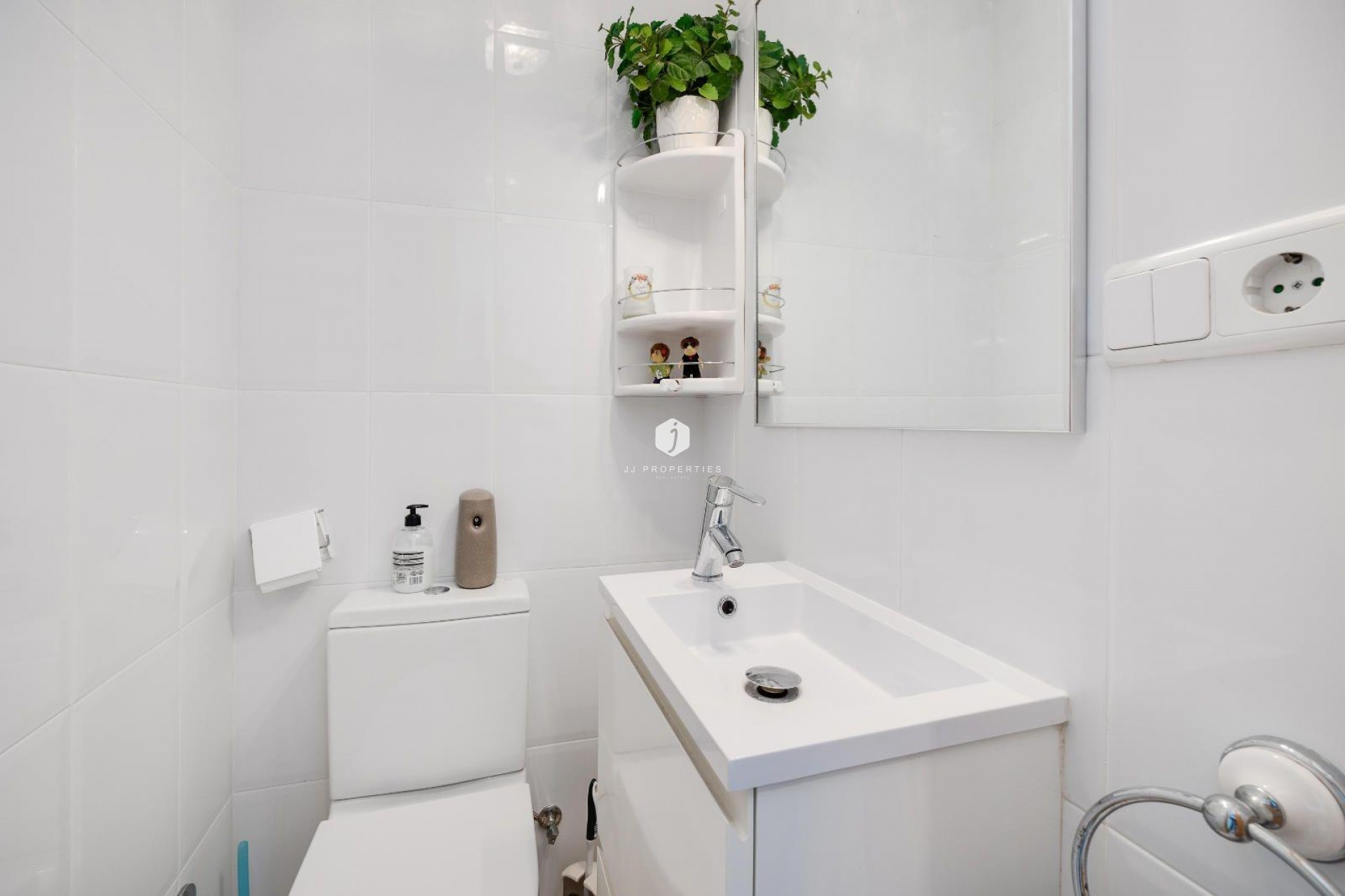 Aus zweiter Hand - Villa -
San Fulgencio - La Marina
