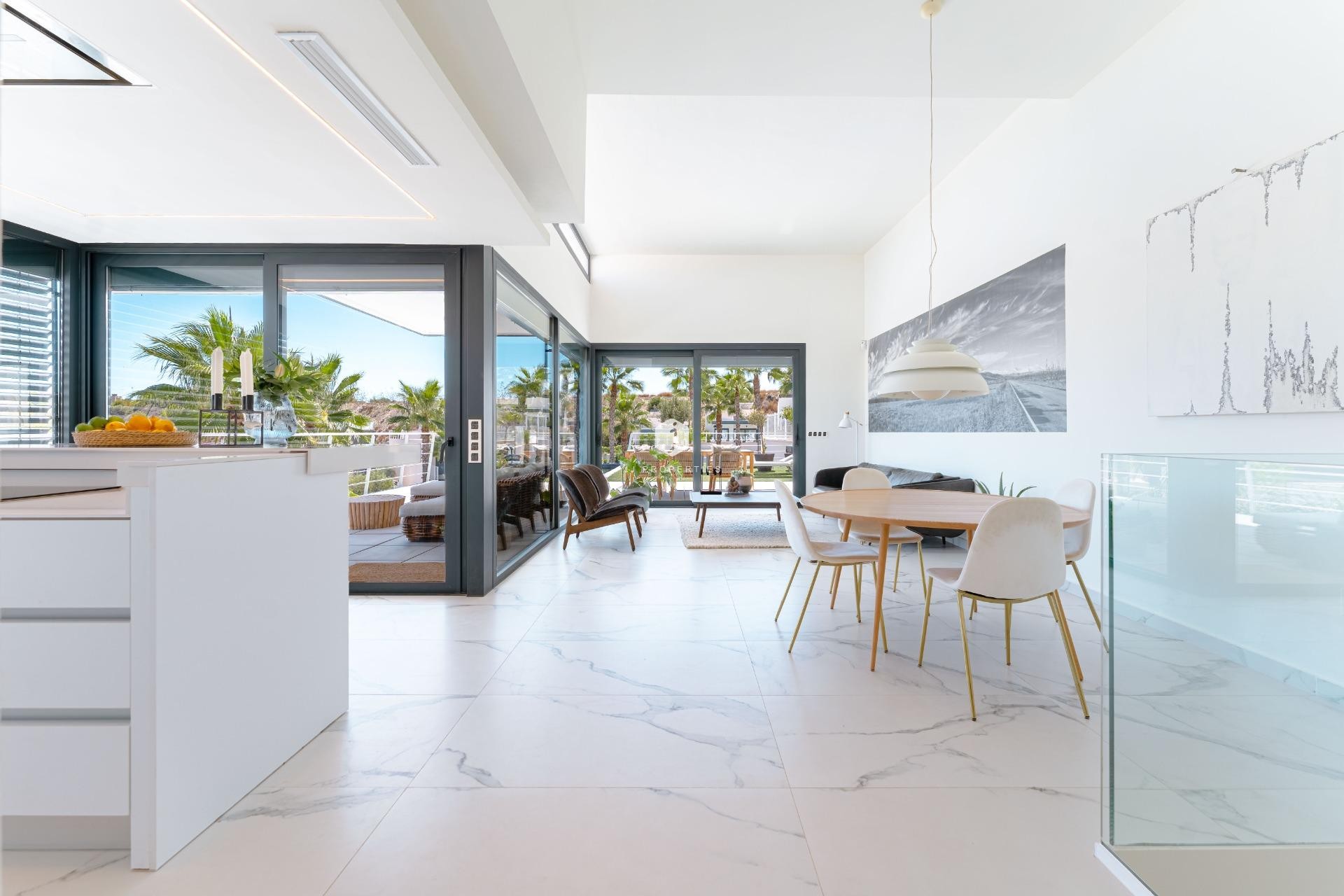 Aus zweiter Hand - Villa -
San Miguel de Salinas - Bellavista