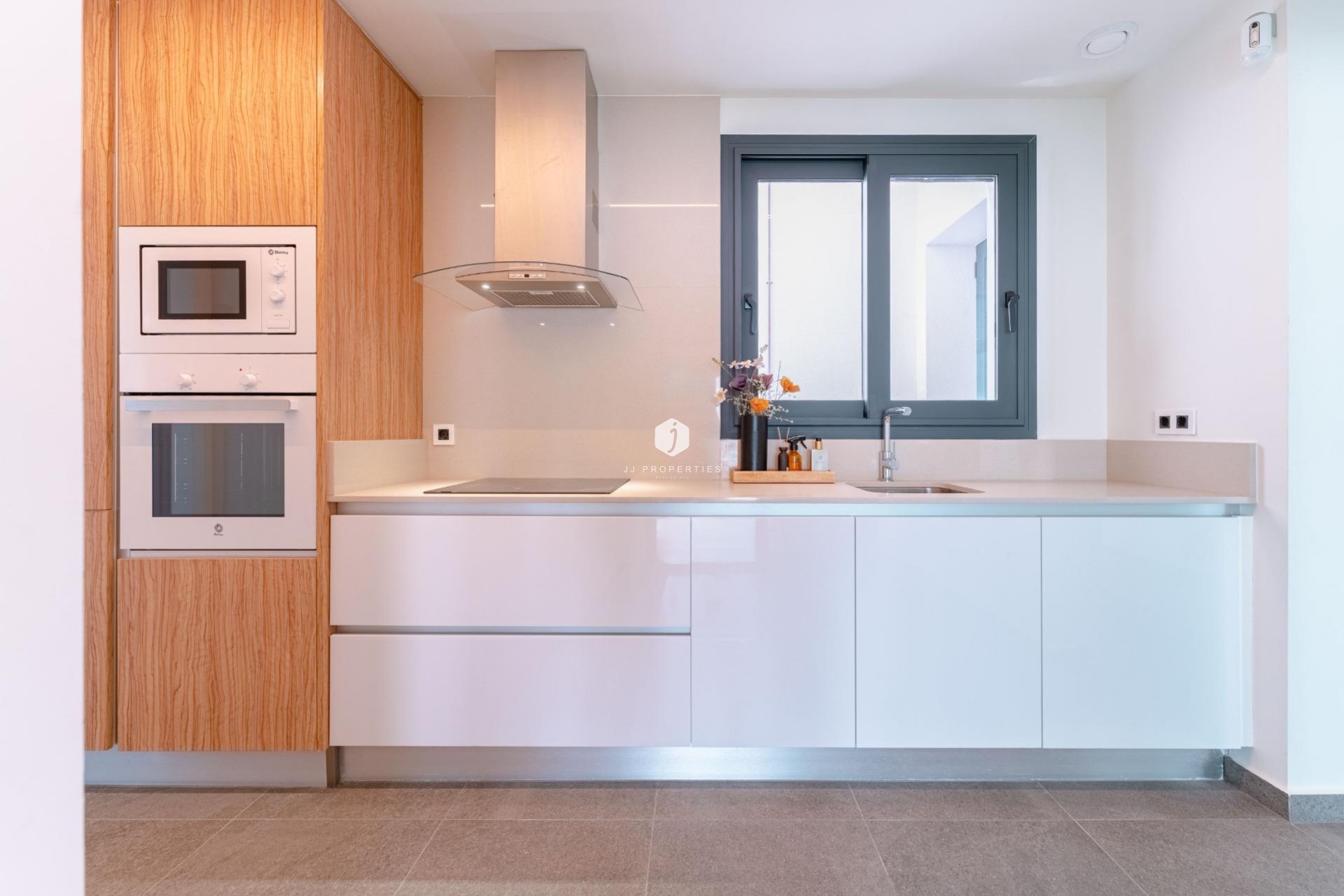 Aus zweiter Hand - Villa -
San Miguel de Salinas - Bellavista