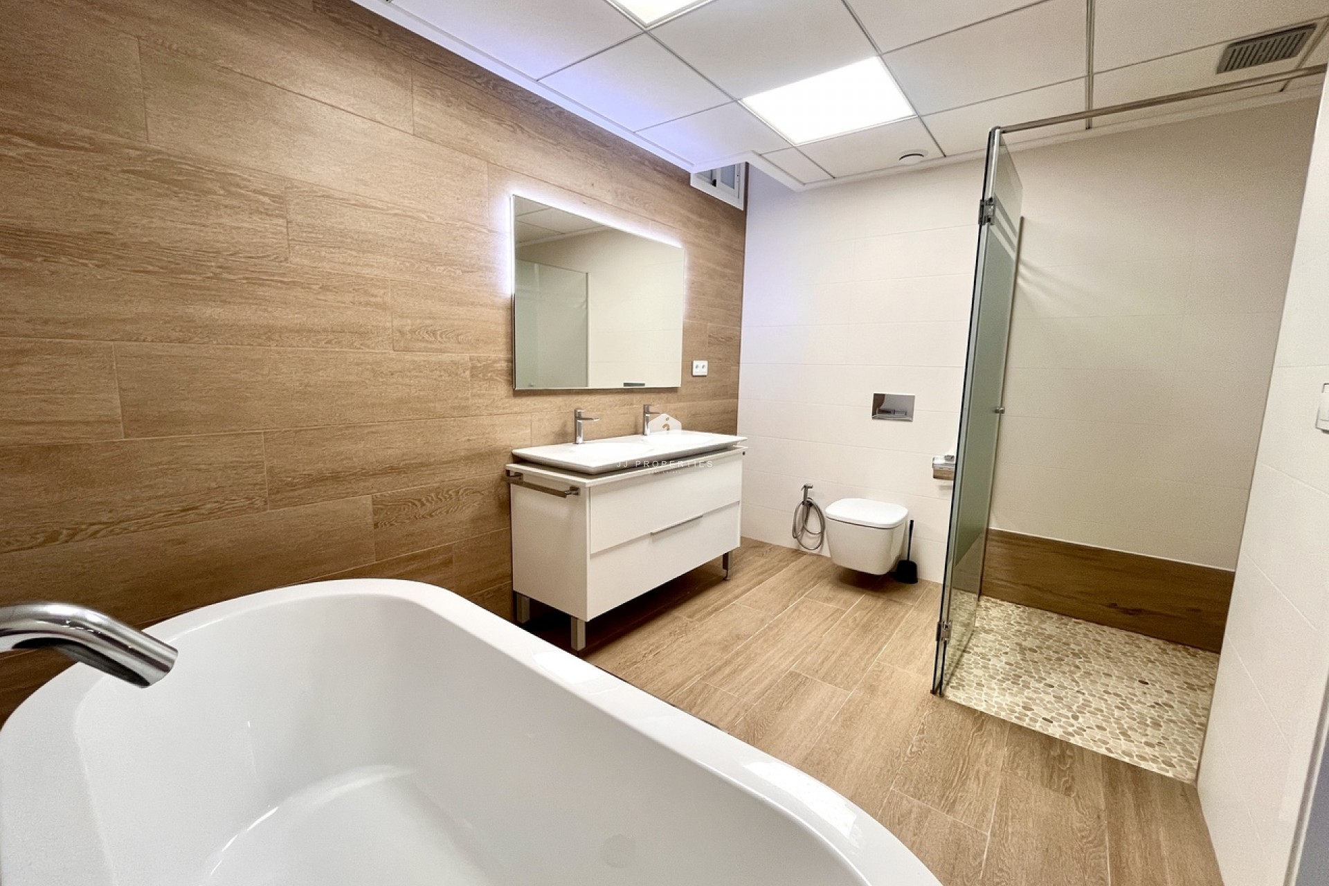 Aus zweiter Hand - Villa -
San Miguel de Salinas - Inland