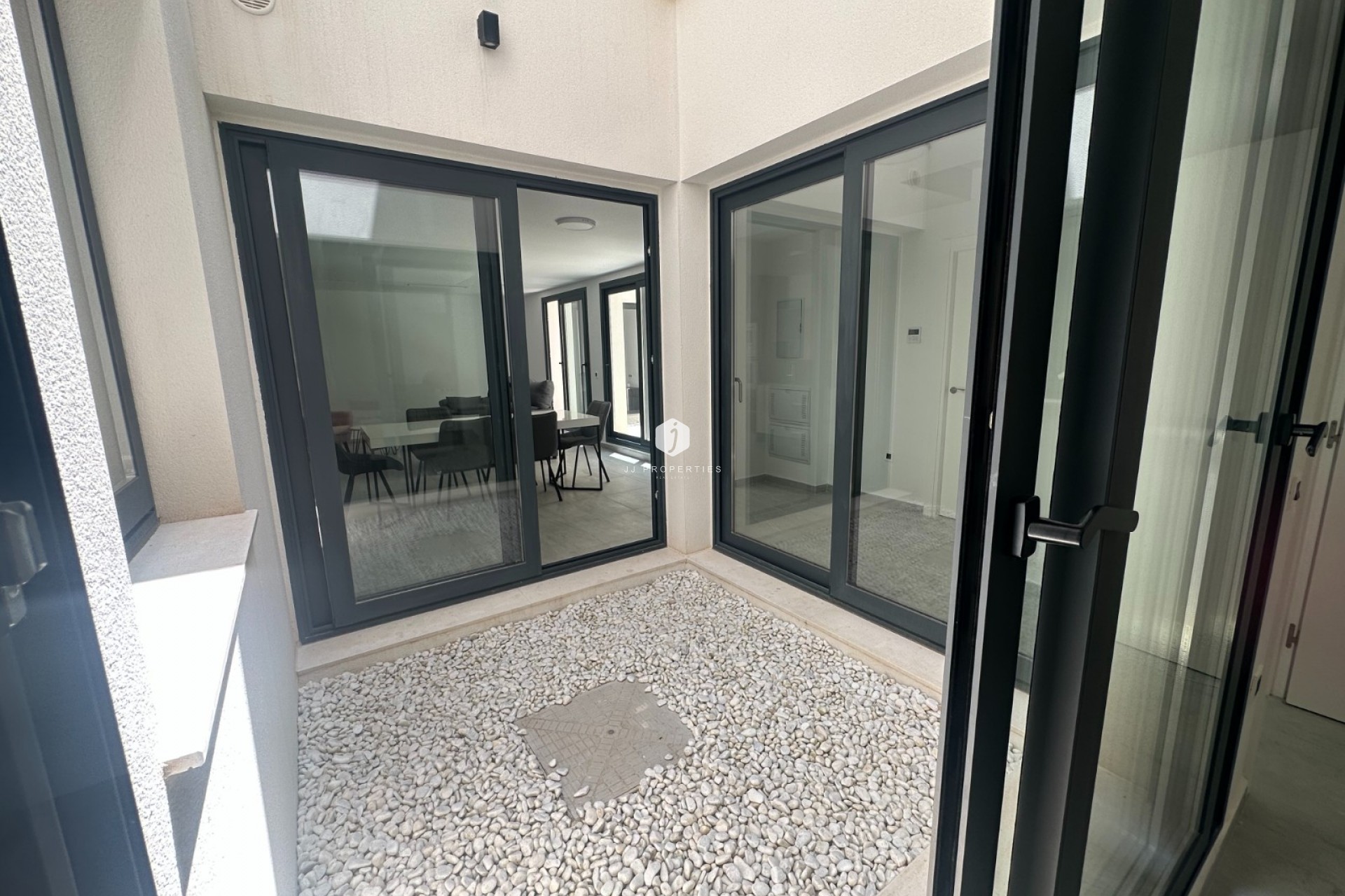 Aus zweiter Hand - Villa -
San Miguel de Salinas - Inland