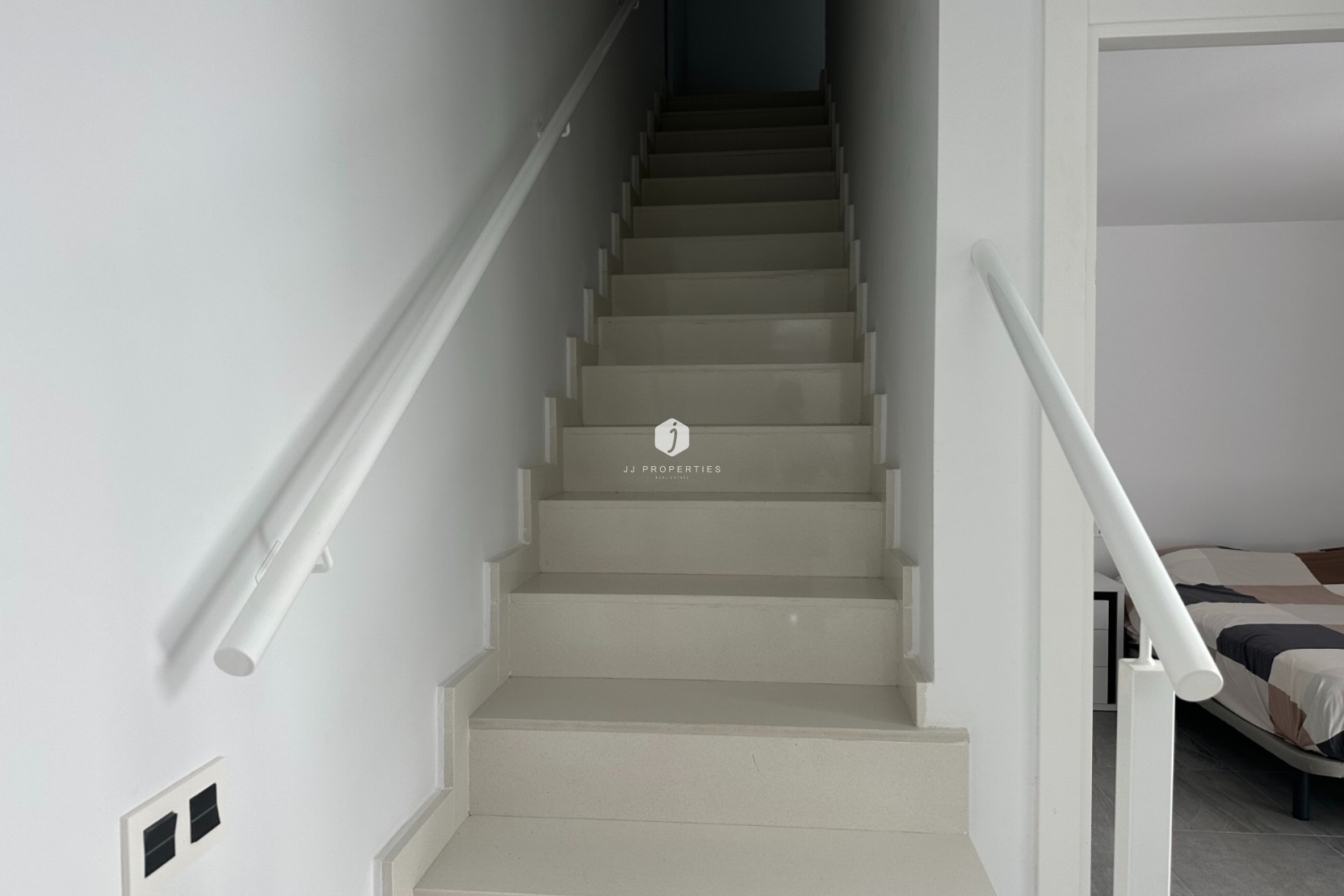 Aus zweiter Hand - Villa -
San Miguel de Salinas - Inland