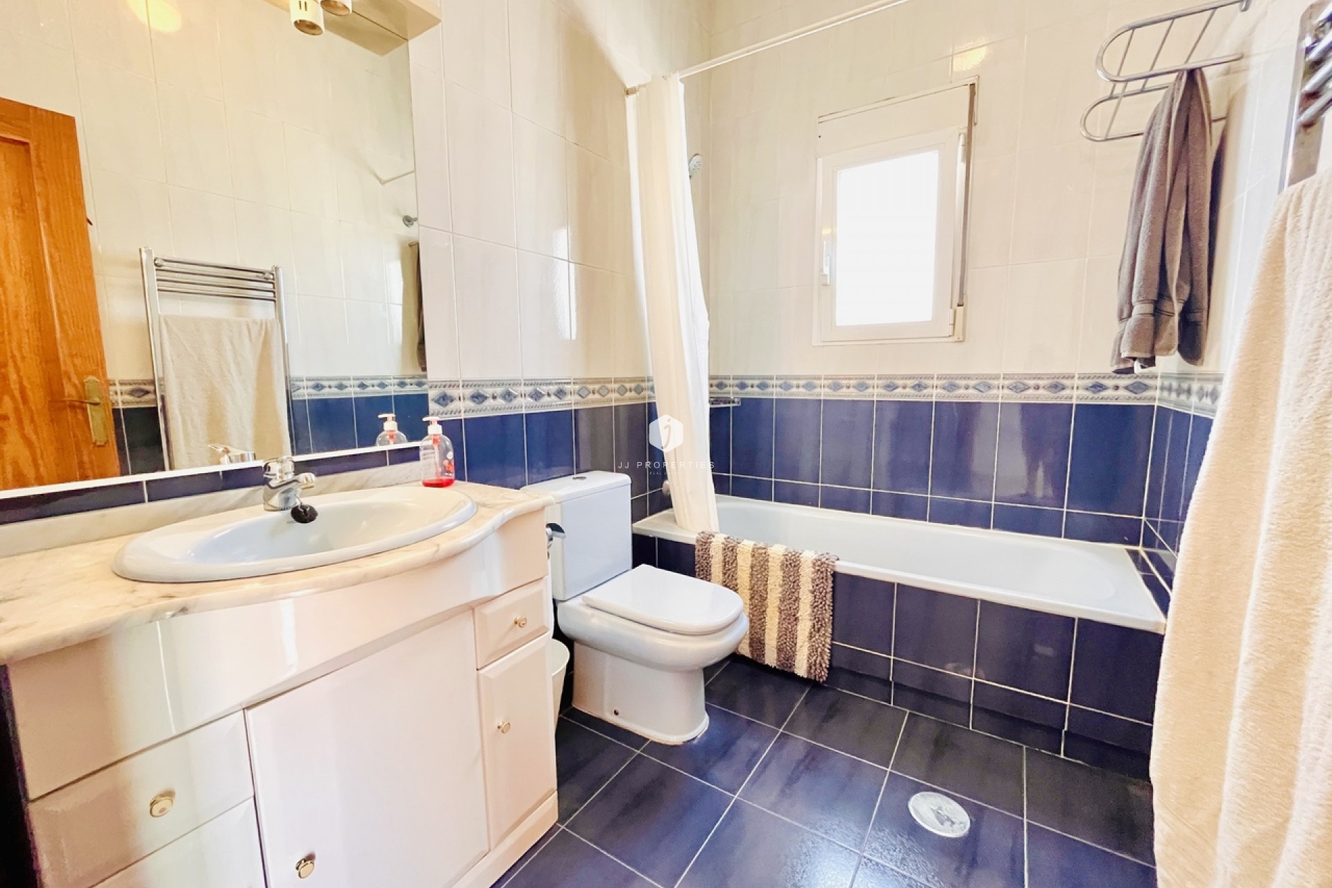 Aus zweiter Hand - Villa -
San Miguel de Salinas - Inland