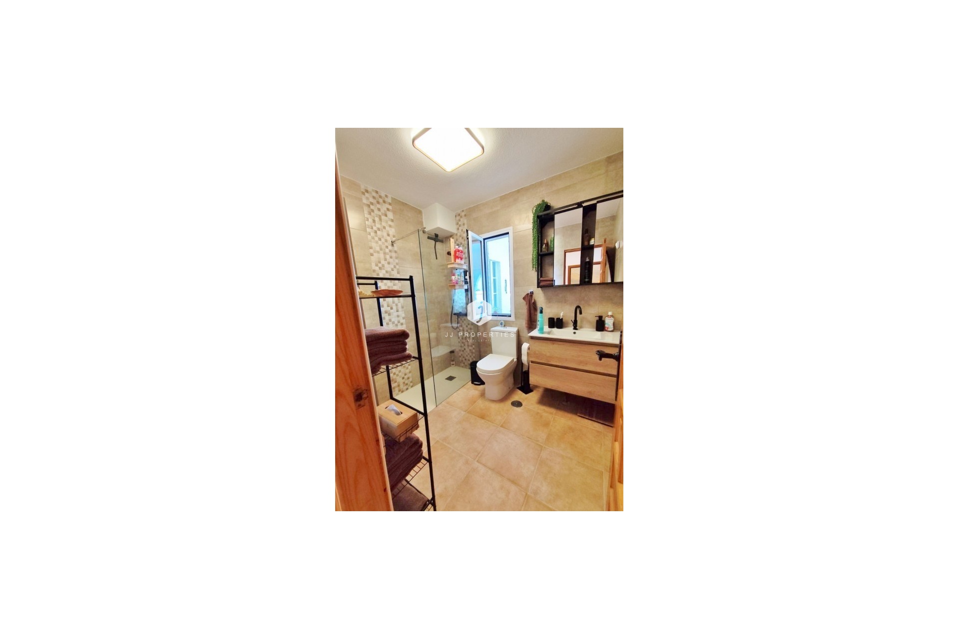 Aus zweiter Hand - Villa -
San Miguel de Salinas - Inland