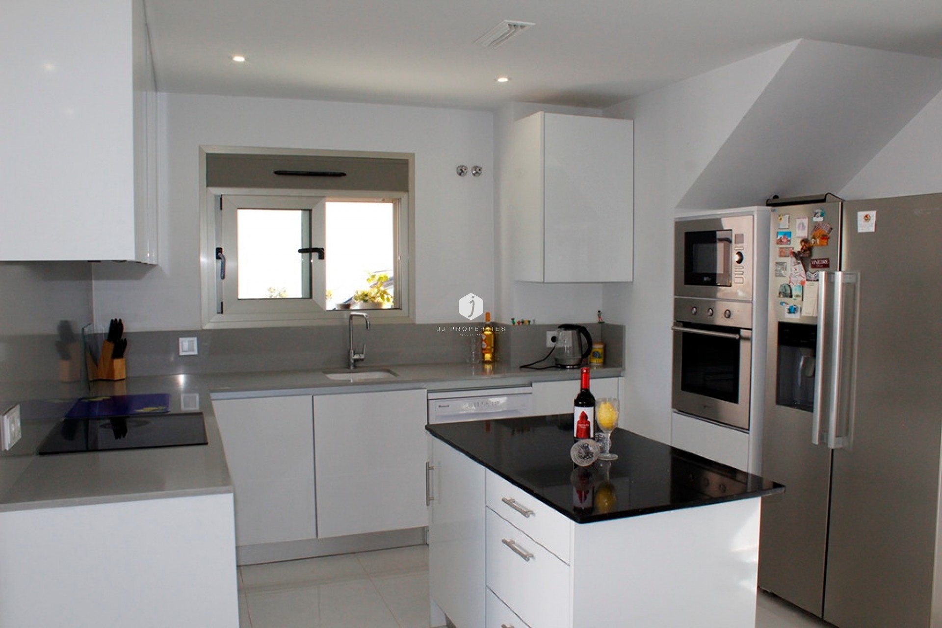 Aus zweiter Hand - Villa -
San Miguel de Salinas - Inland