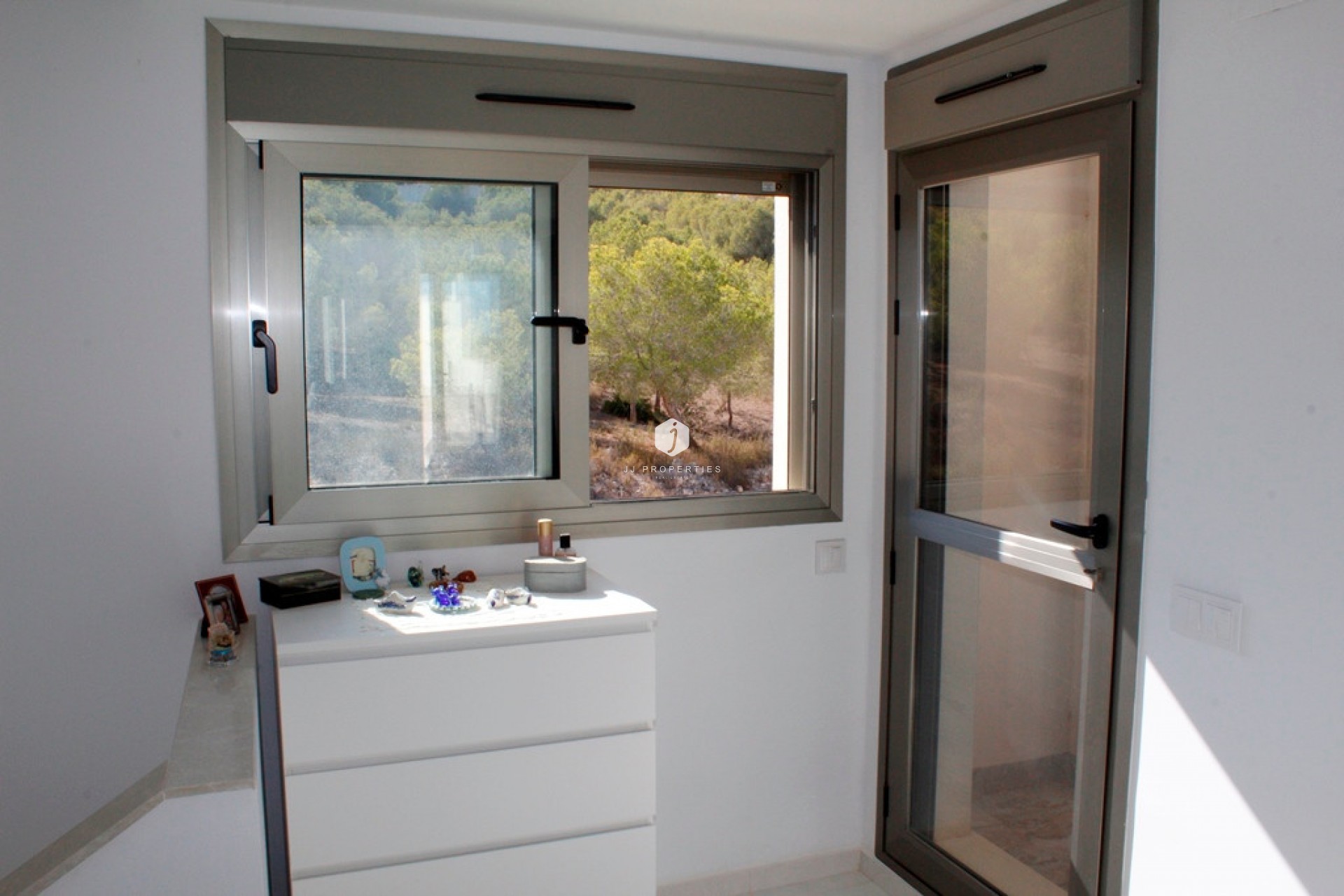 Aus zweiter Hand - Villa -
San Miguel de Salinas - Inland