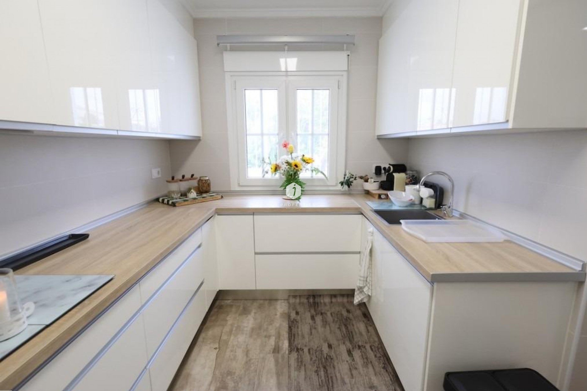 Aus zweiter Hand - Villa -
San Miguel de Salinas - Inland