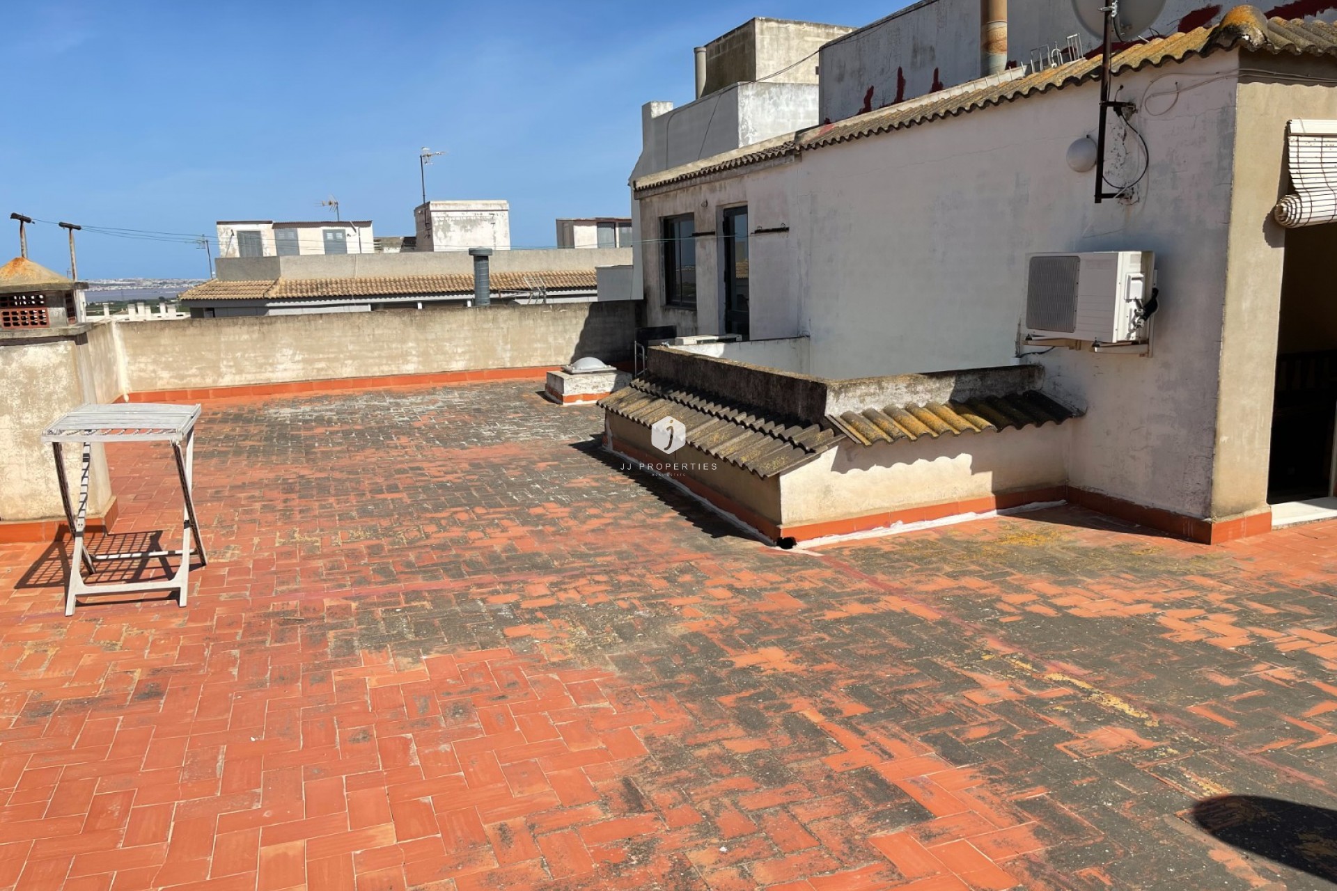 Aus zweiter Hand - Villa -
San Miguel de Salinas - Inland