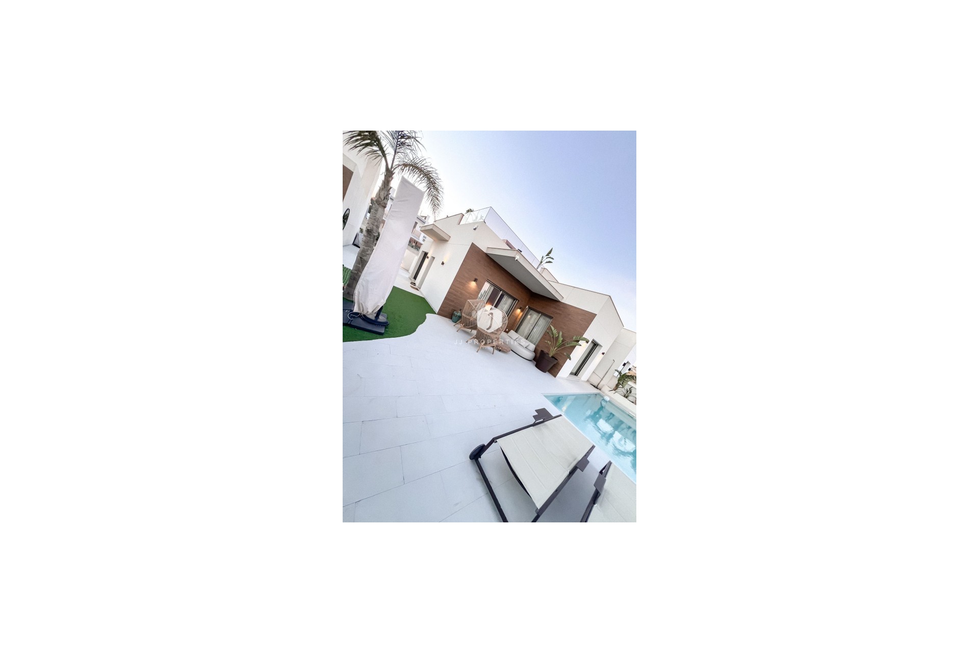 Aus zweiter Hand - Villa -
San Miguel de Salinas - Inland