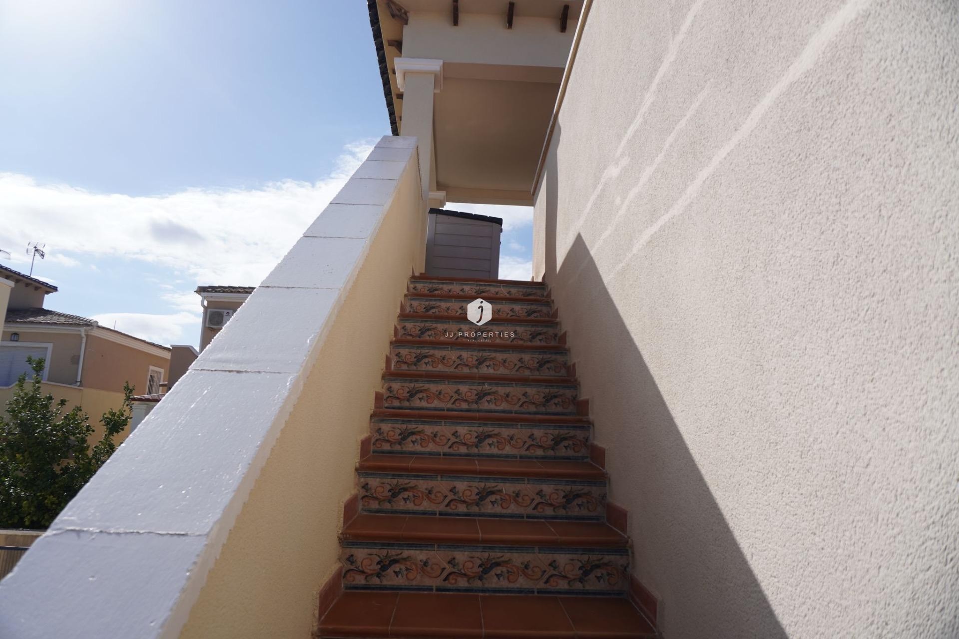 Aus zweiter Hand - Villa -
San Miguel de Salinas