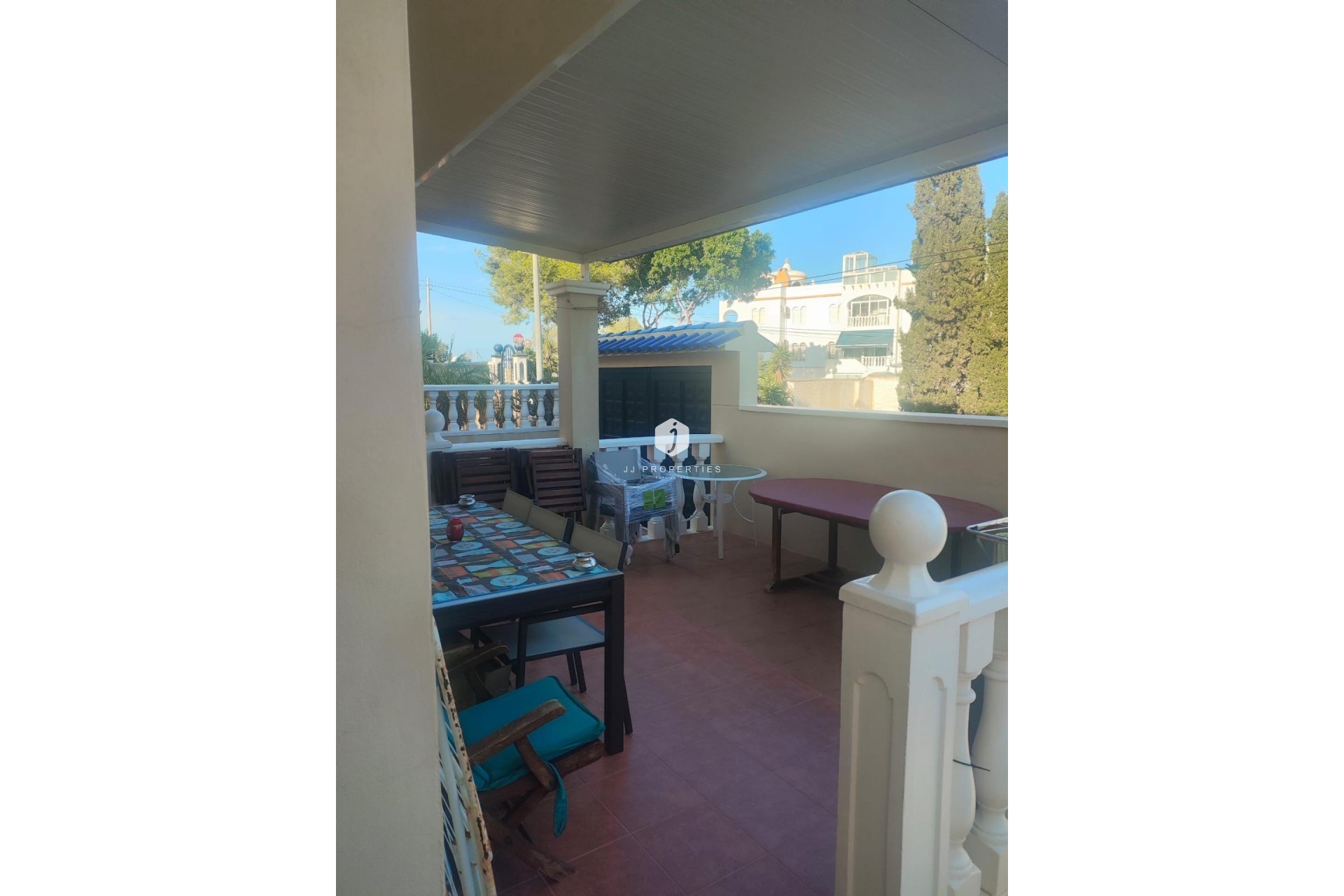 Aus zweiter Hand - Villa -
San Miguel de Salinas