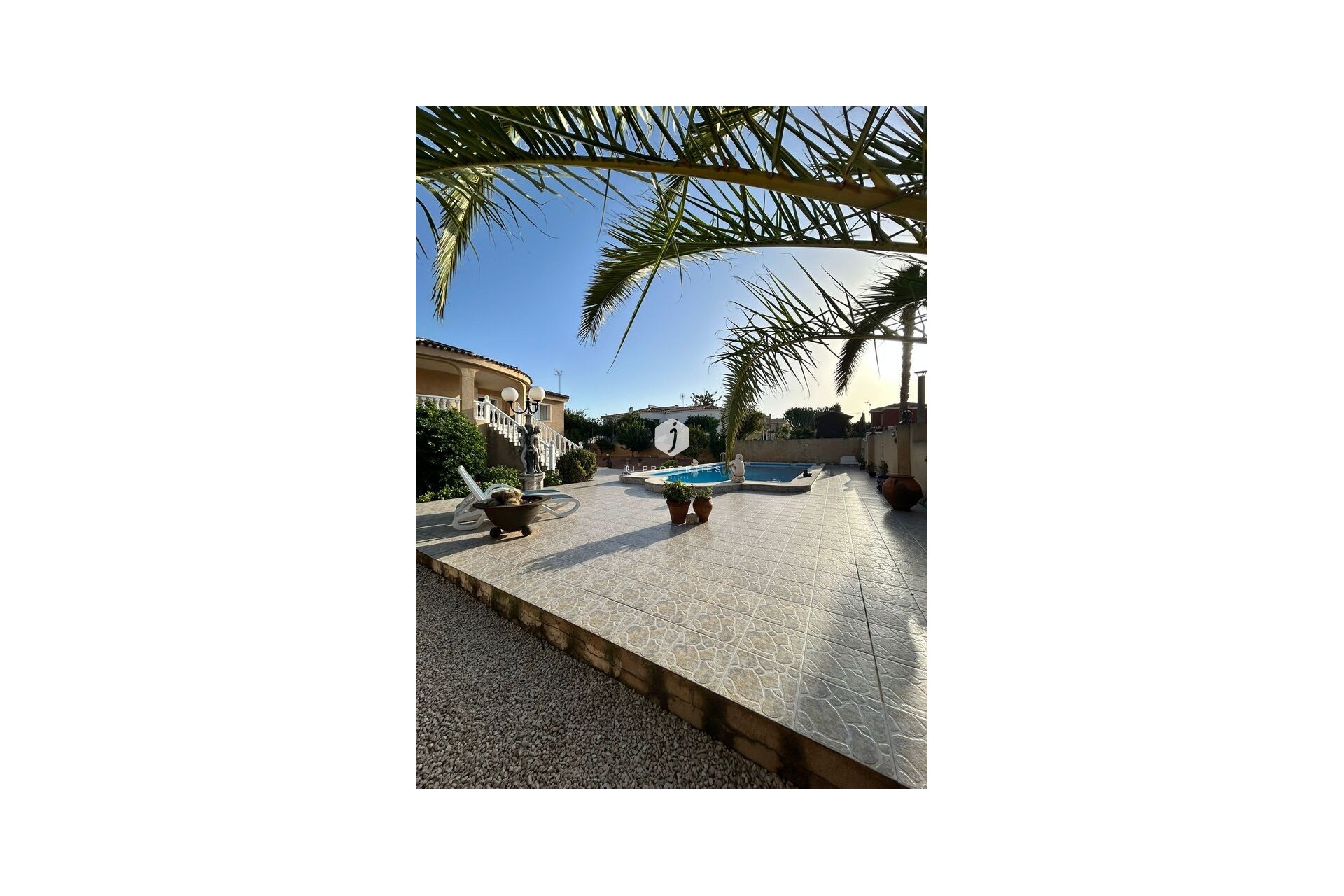 Aus zweiter Hand - Villa -
Torrevieja - aguas nuevas