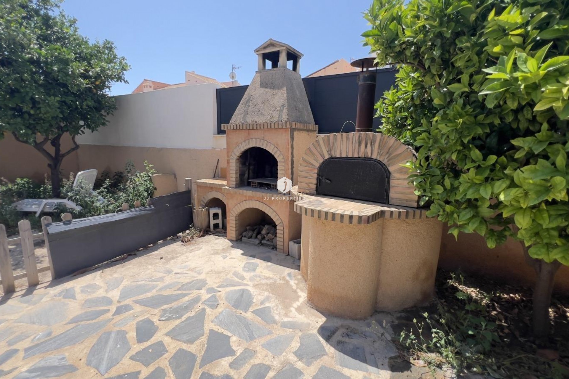 Aus zweiter Hand - Villa -
Torrevieja - aguas nuevas