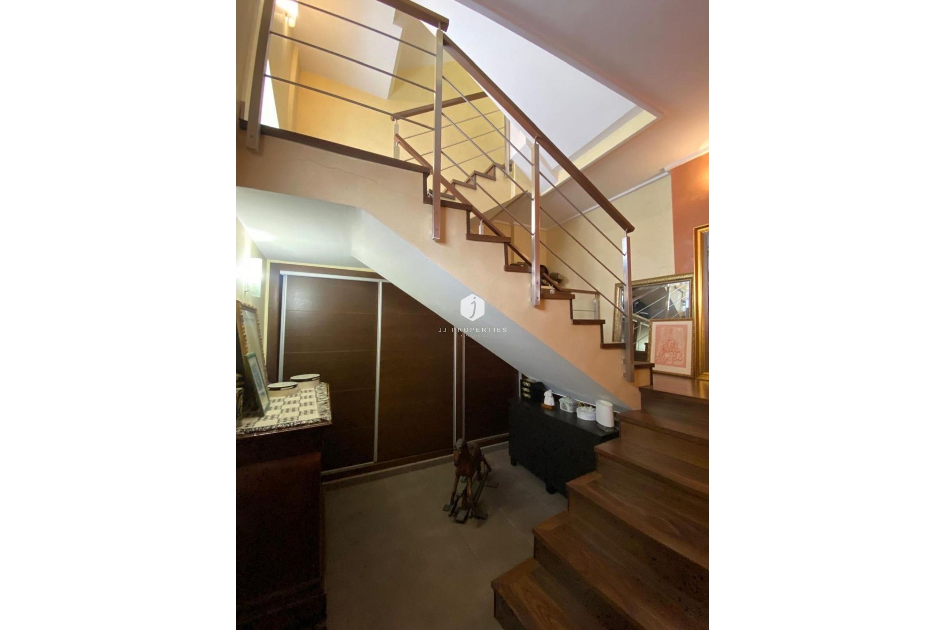 Aus zweiter Hand - Villa -
Torrevieja - Centro - Muelle Pesquero