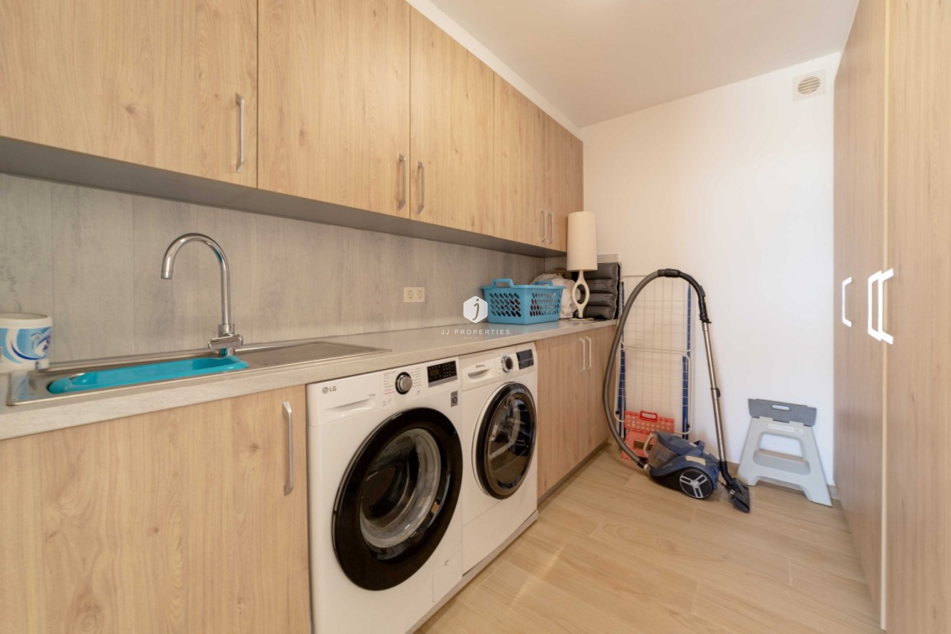 Aus zweiter Hand - Villa -
Torrevieja - Costa Blanca