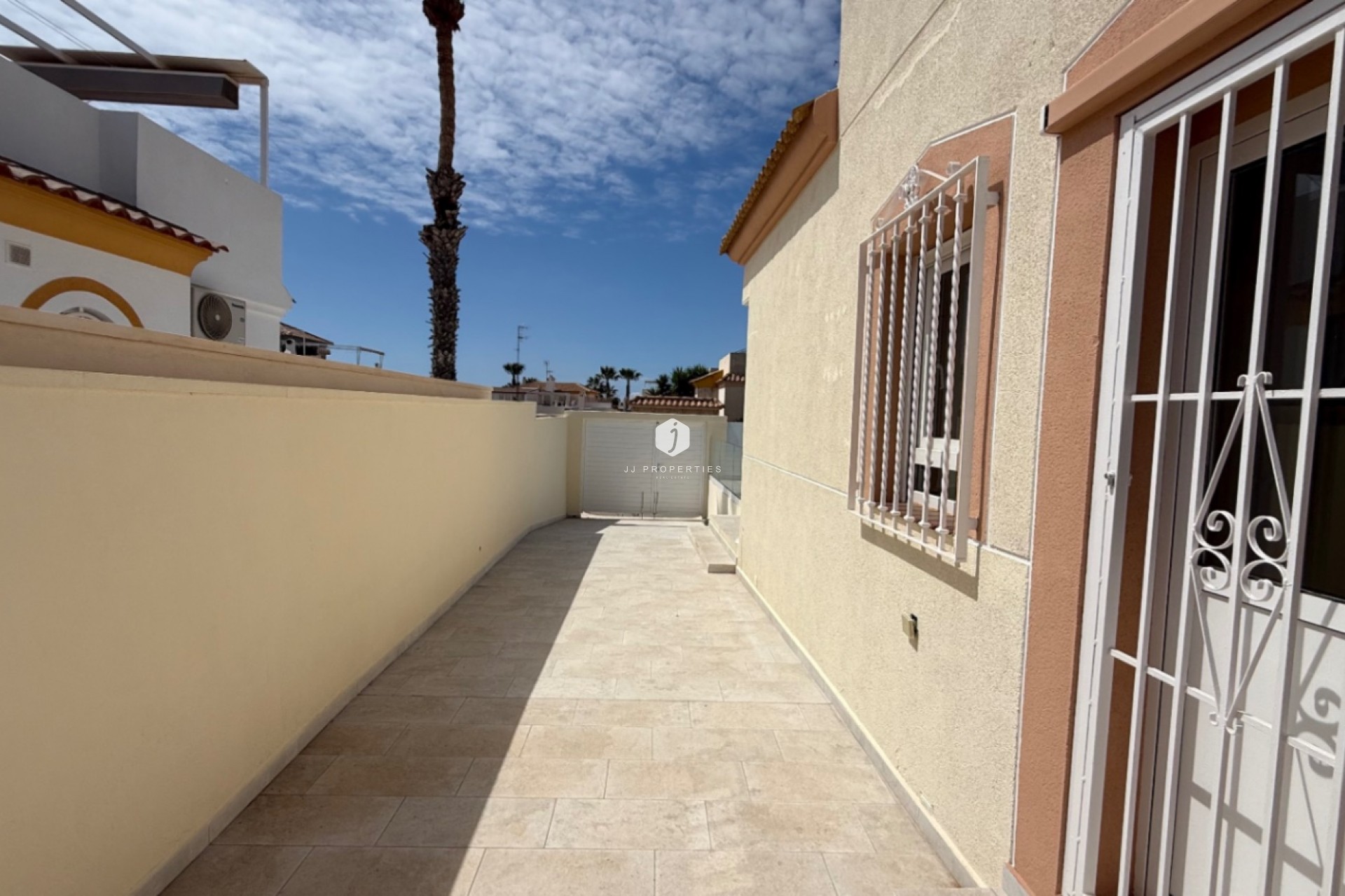 Aus zweiter Hand - Villa -
Torrevieja - Costa Blanca