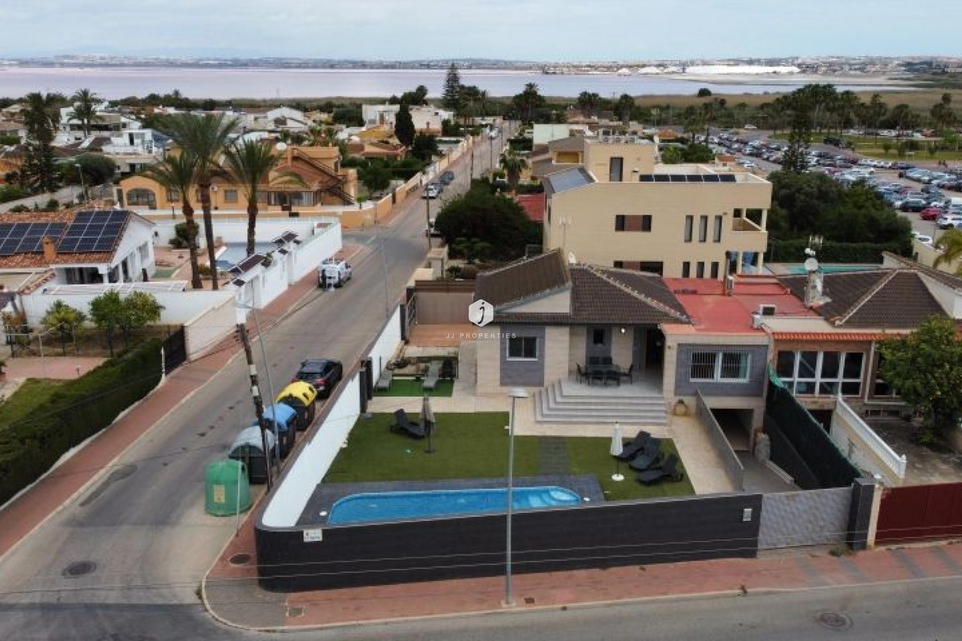 Aus zweiter Hand - Villa -
Torrevieja - Costa Blanca