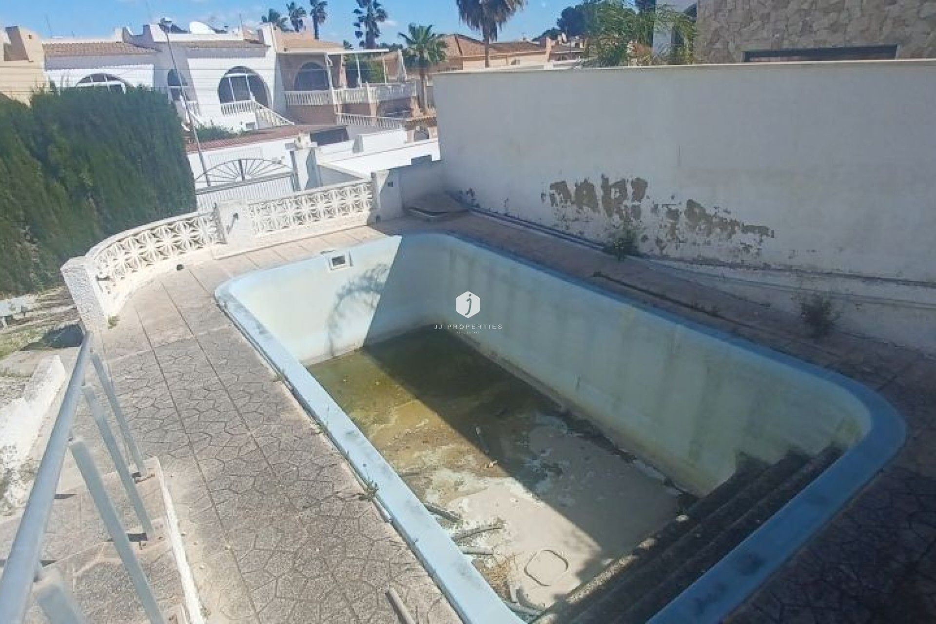 Aus zweiter Hand - Villa -
Torrevieja - Costa Blanca