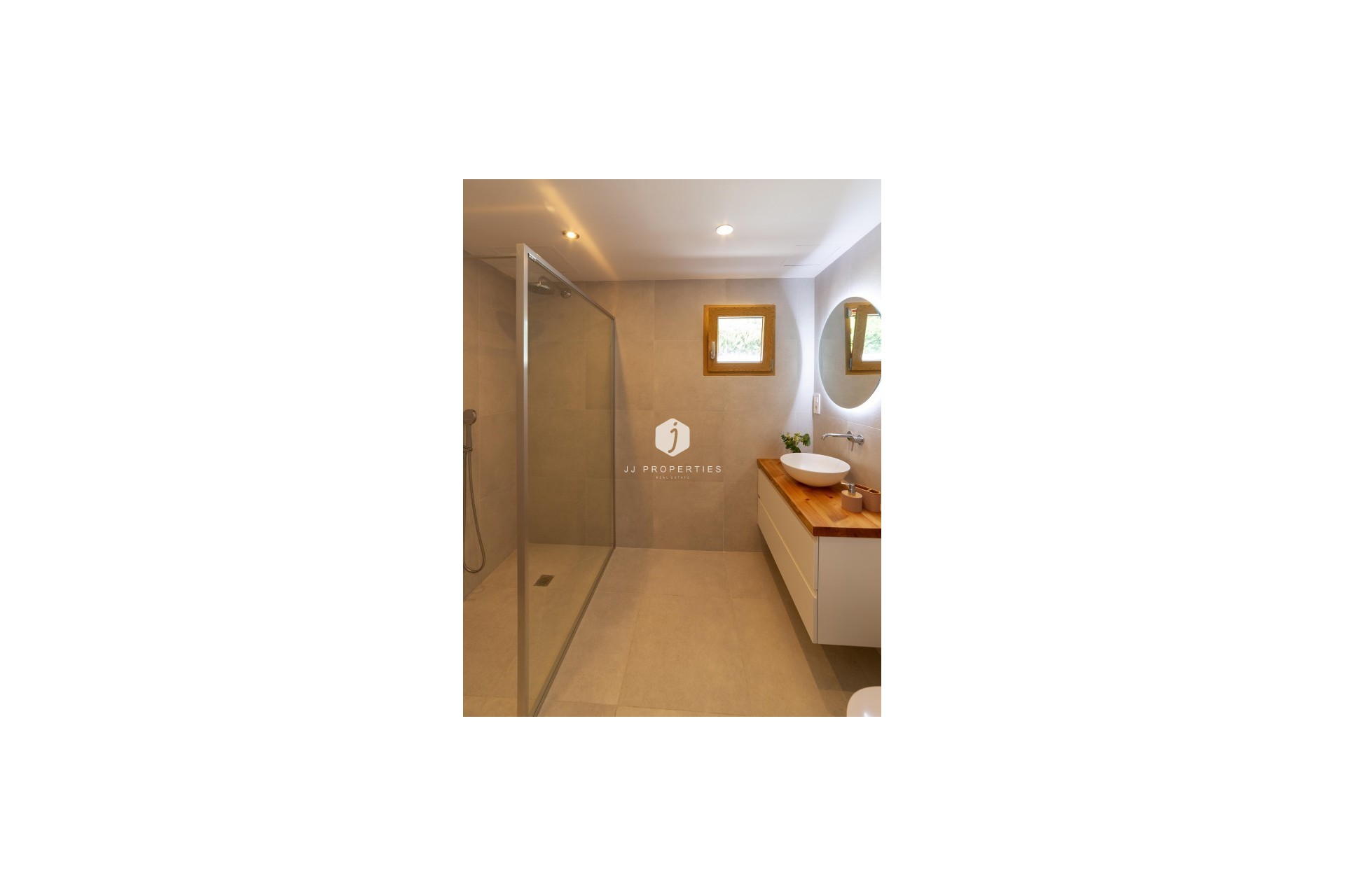 Aus zweiter Hand - Villa -
Torrevieja - Costa Blanca