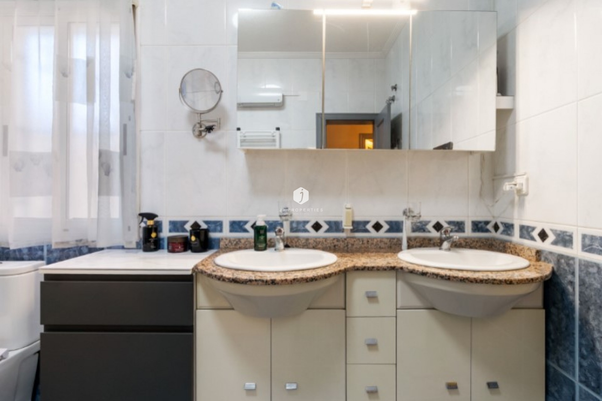 Aus zweiter Hand - Villa -
Torrevieja - Costa Blanca