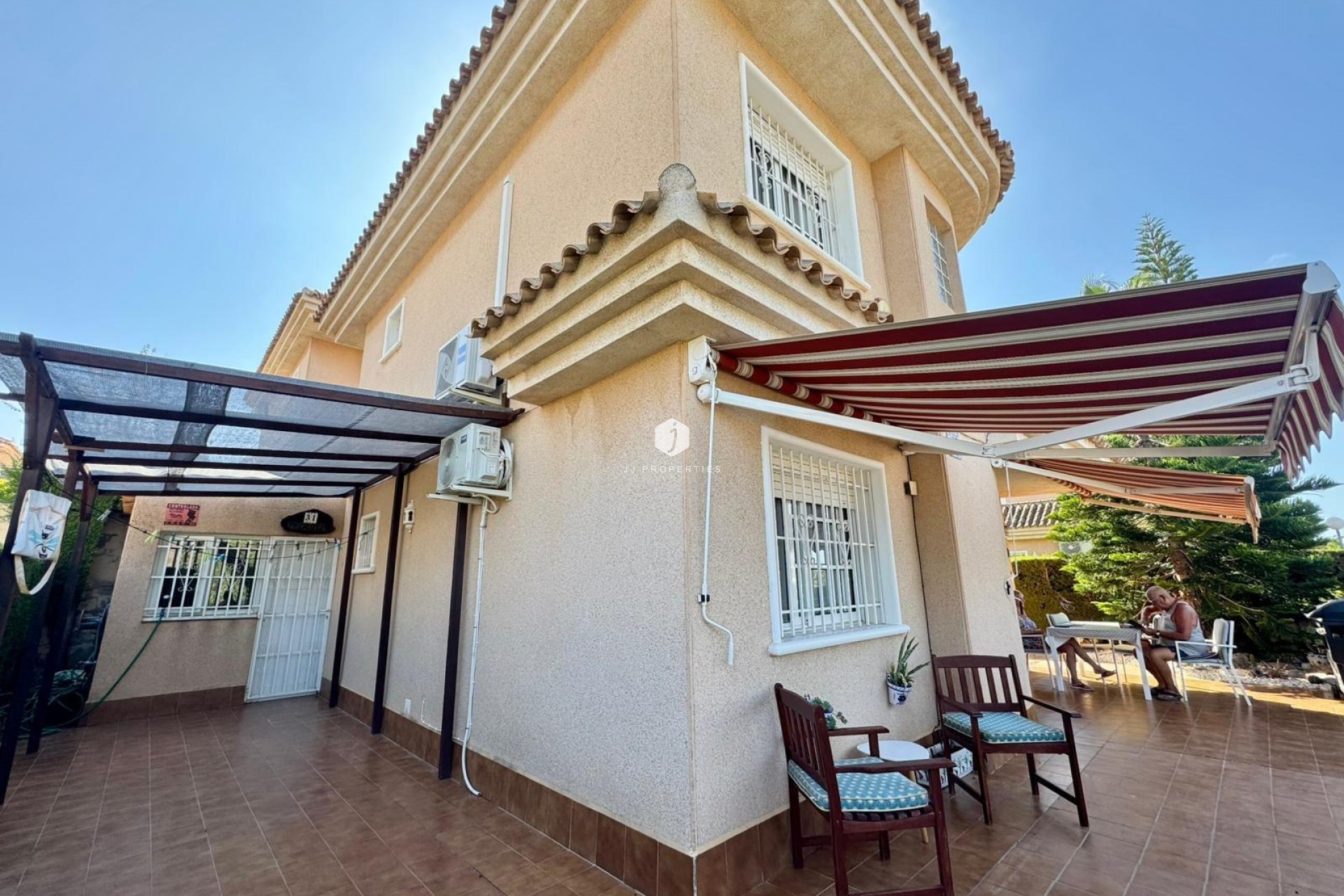 Aus zweiter Hand - Villa -
Torrevieja - Costa Blanca