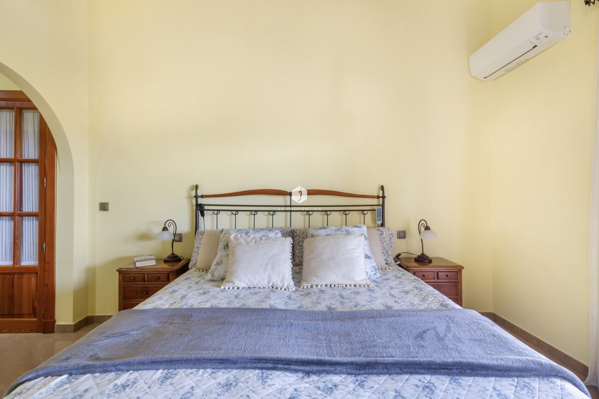 Aus zweiter Hand - Villa -
Torrevieja - Costa Blanca