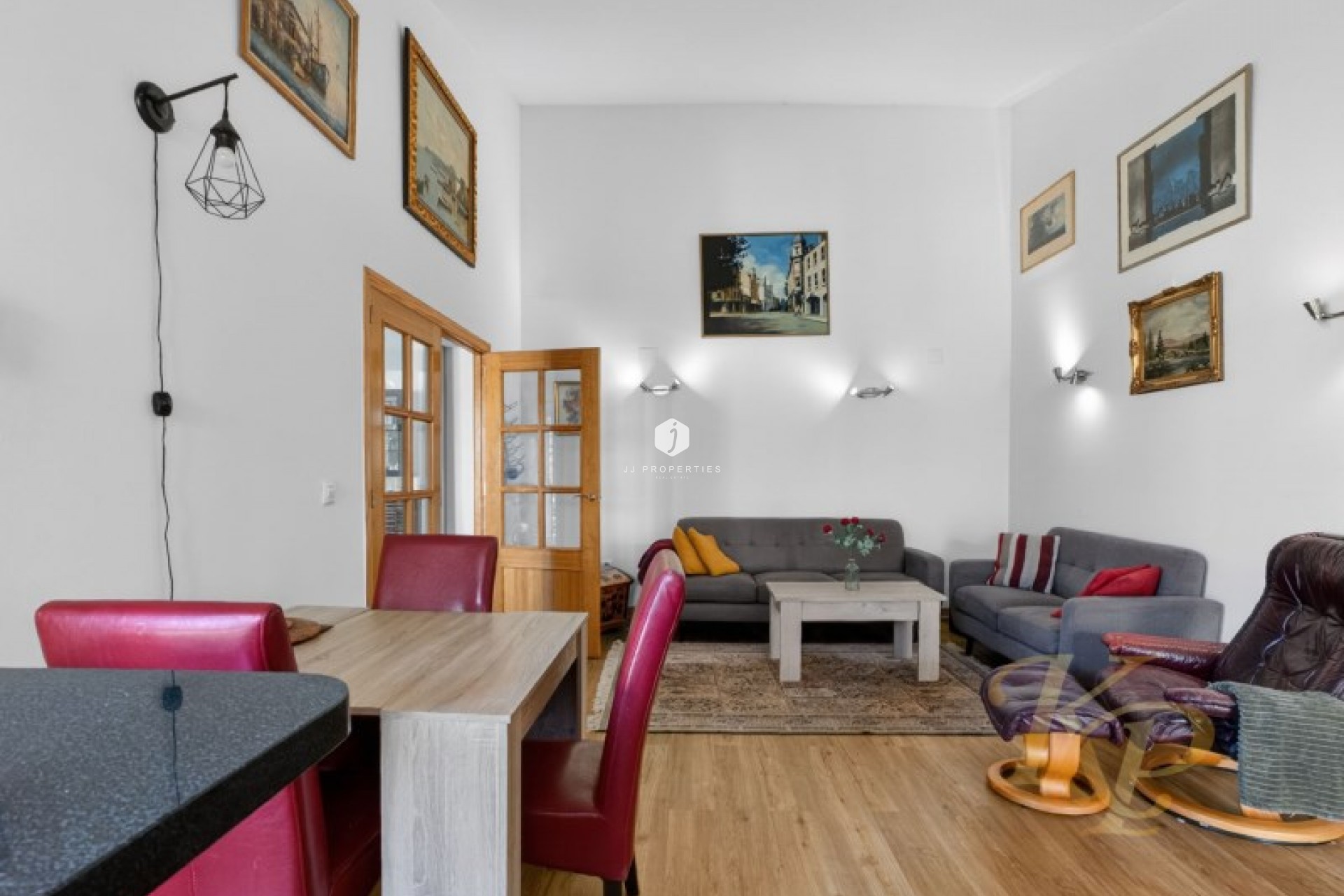 Aus zweiter Hand - Villa -
Torrevieja - Costa Blanca