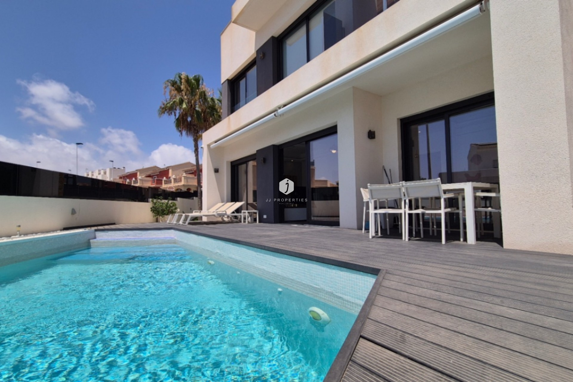 Aus zweiter Hand - Villa -
Torrevieja - Costa Blanca