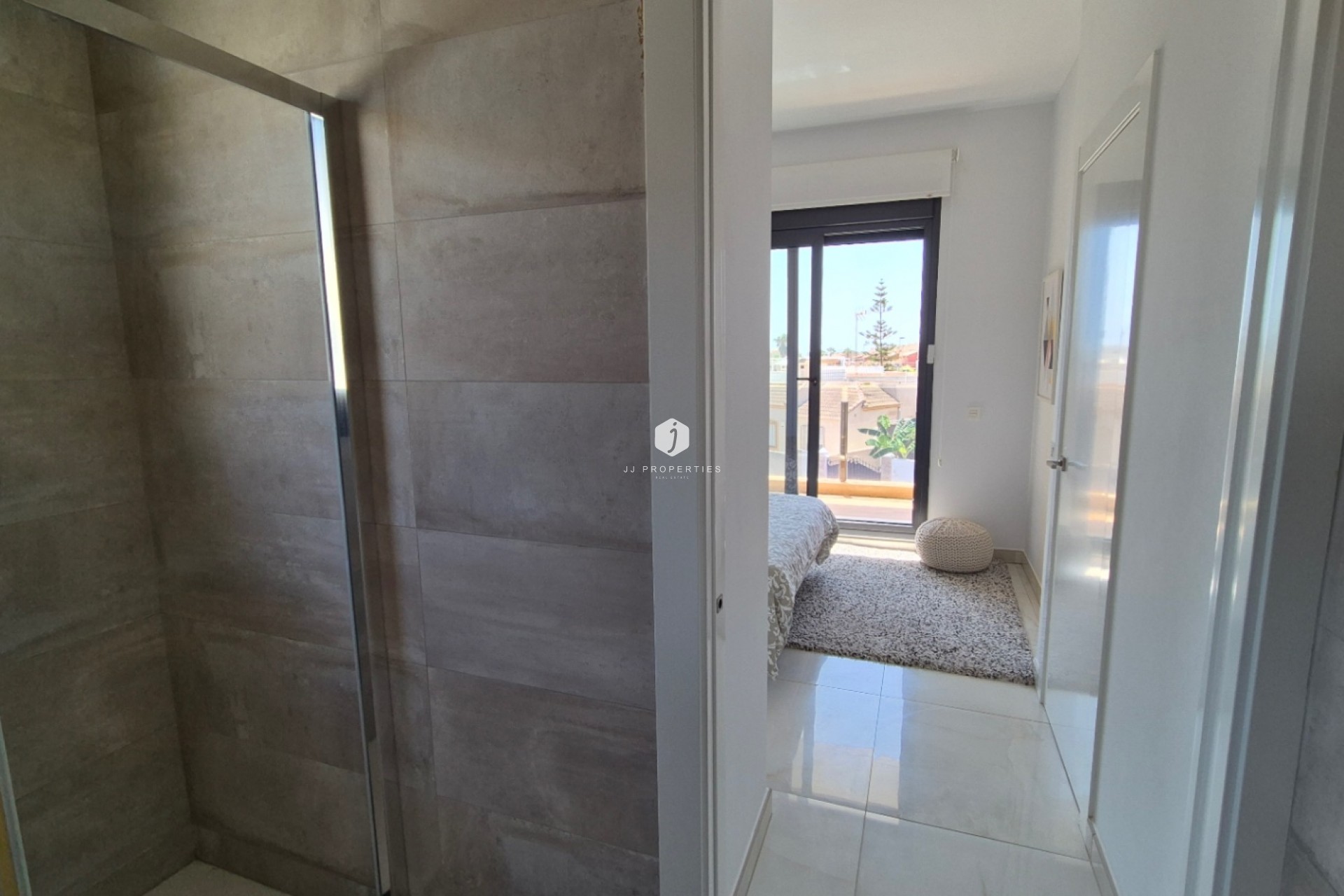 Aus zweiter Hand - Villa -
Torrevieja - Costa Blanca
