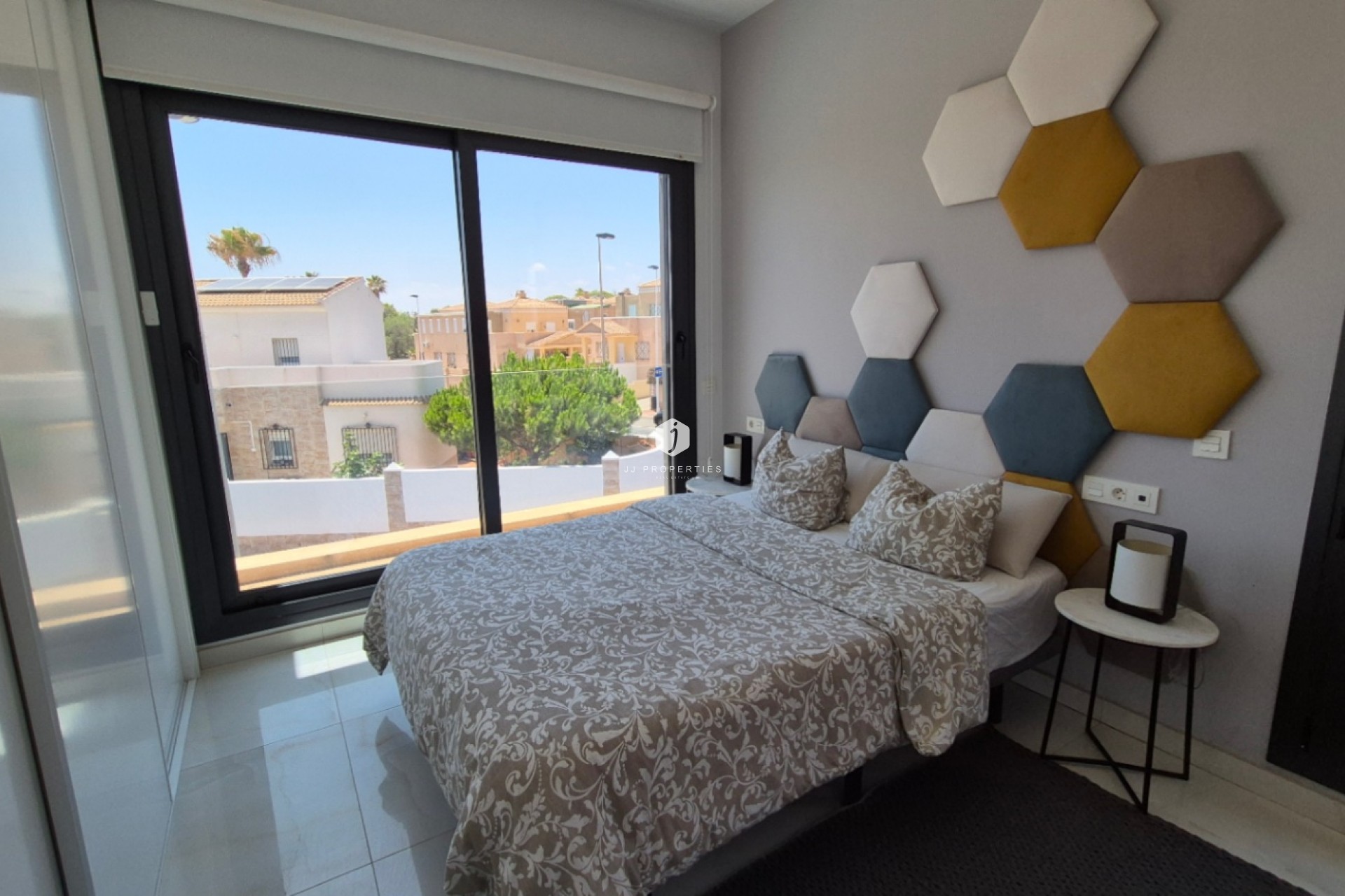 Aus zweiter Hand - Villa -
Torrevieja - Costa Blanca