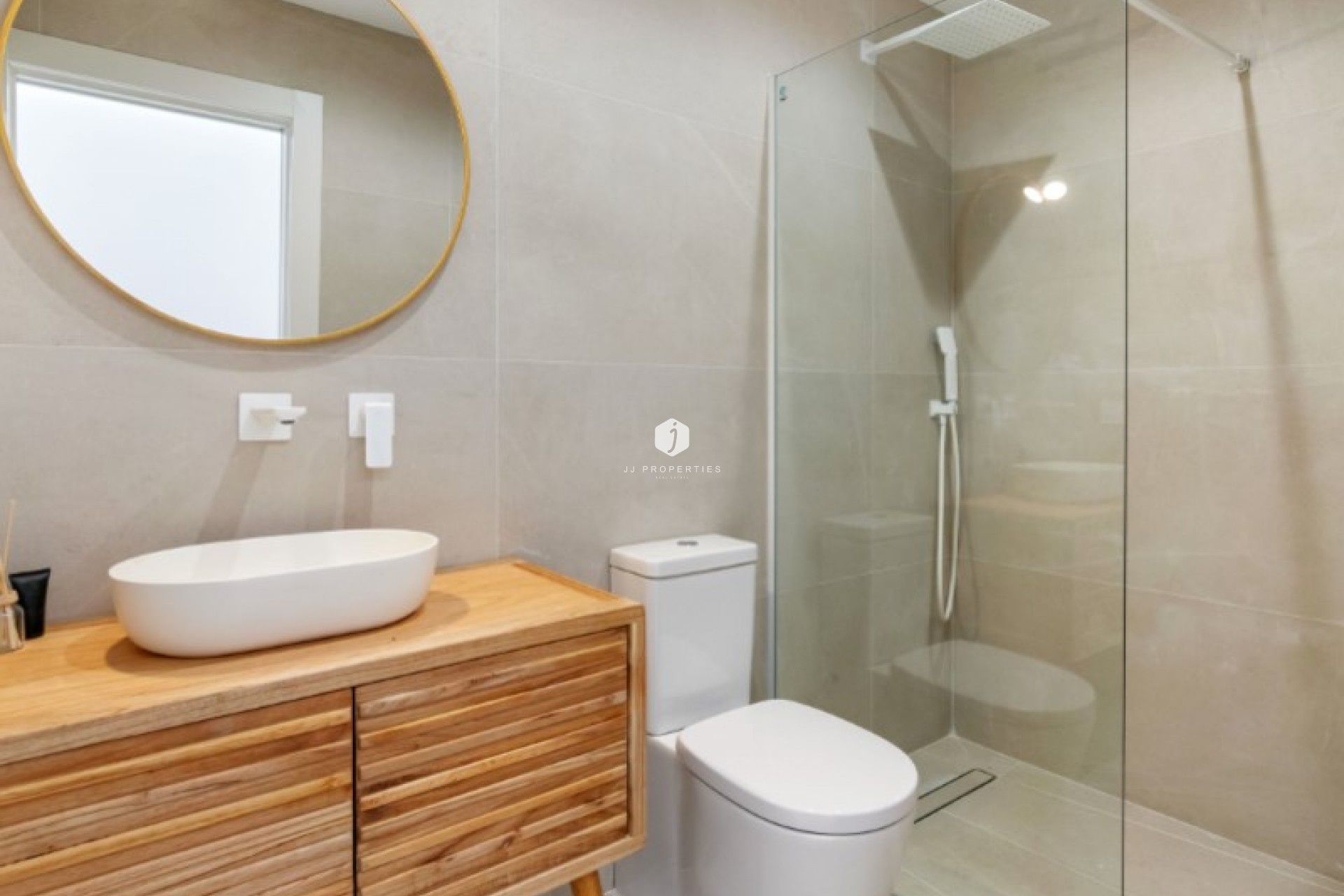 Aus zweiter Hand - Villa -
Torrevieja - Costa Blanca