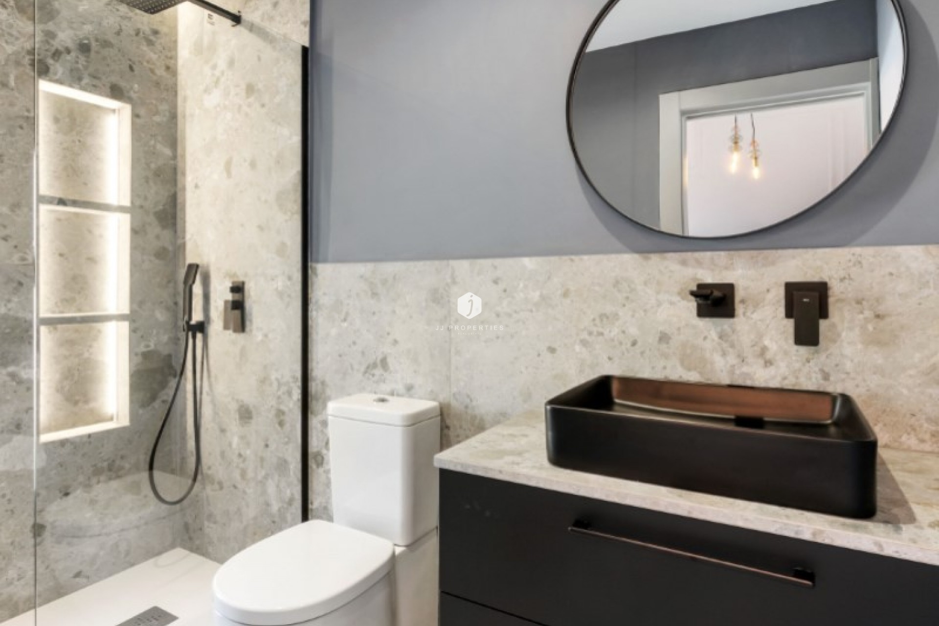 Aus zweiter Hand - Villa -
Torrevieja - Costa Blanca