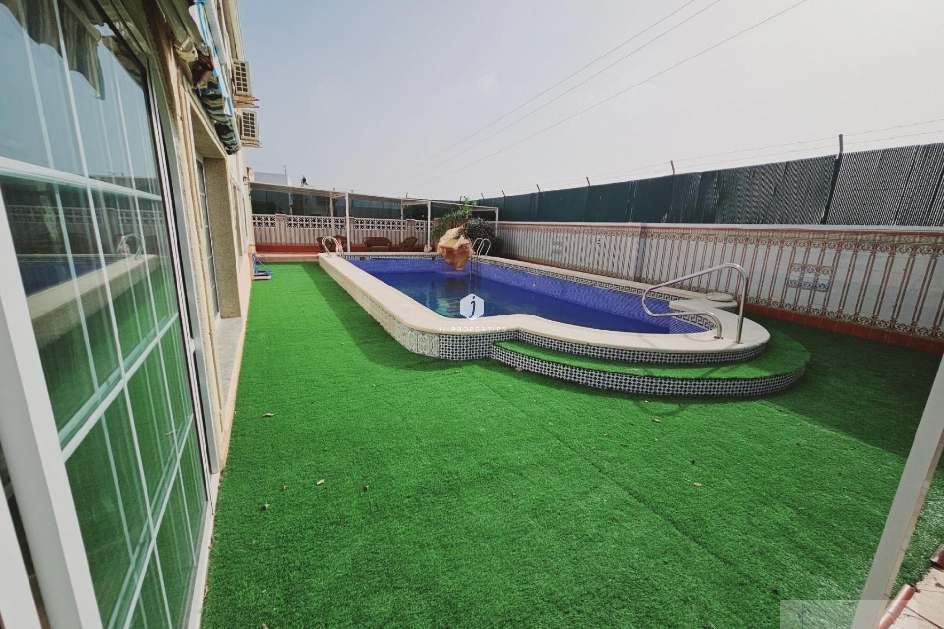 Aus zweiter Hand - Villa -
Torrevieja - La Siesta - El Salado - Torreta