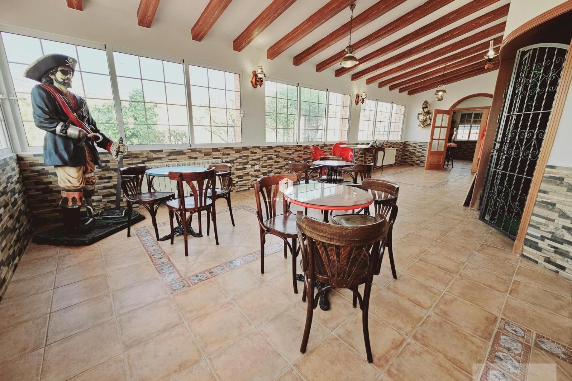 Aus zweiter Hand - Villa -
Torrevieja - La Siesta - El Salado - Torreta