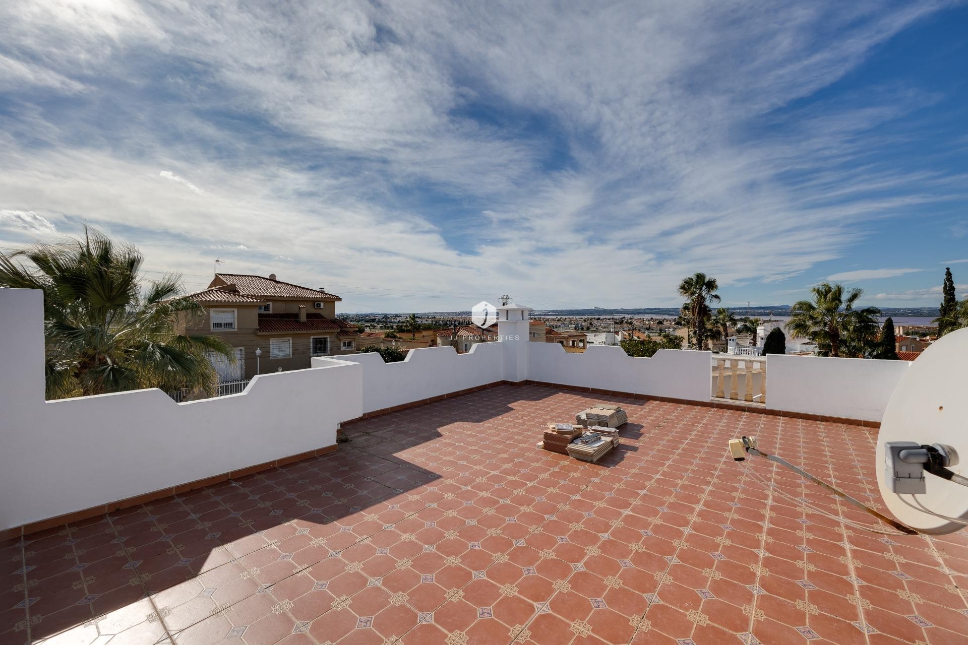 Aus zweiter Hand - Villa -
Torrevieja - La Siesta - El Salado - Torreta
