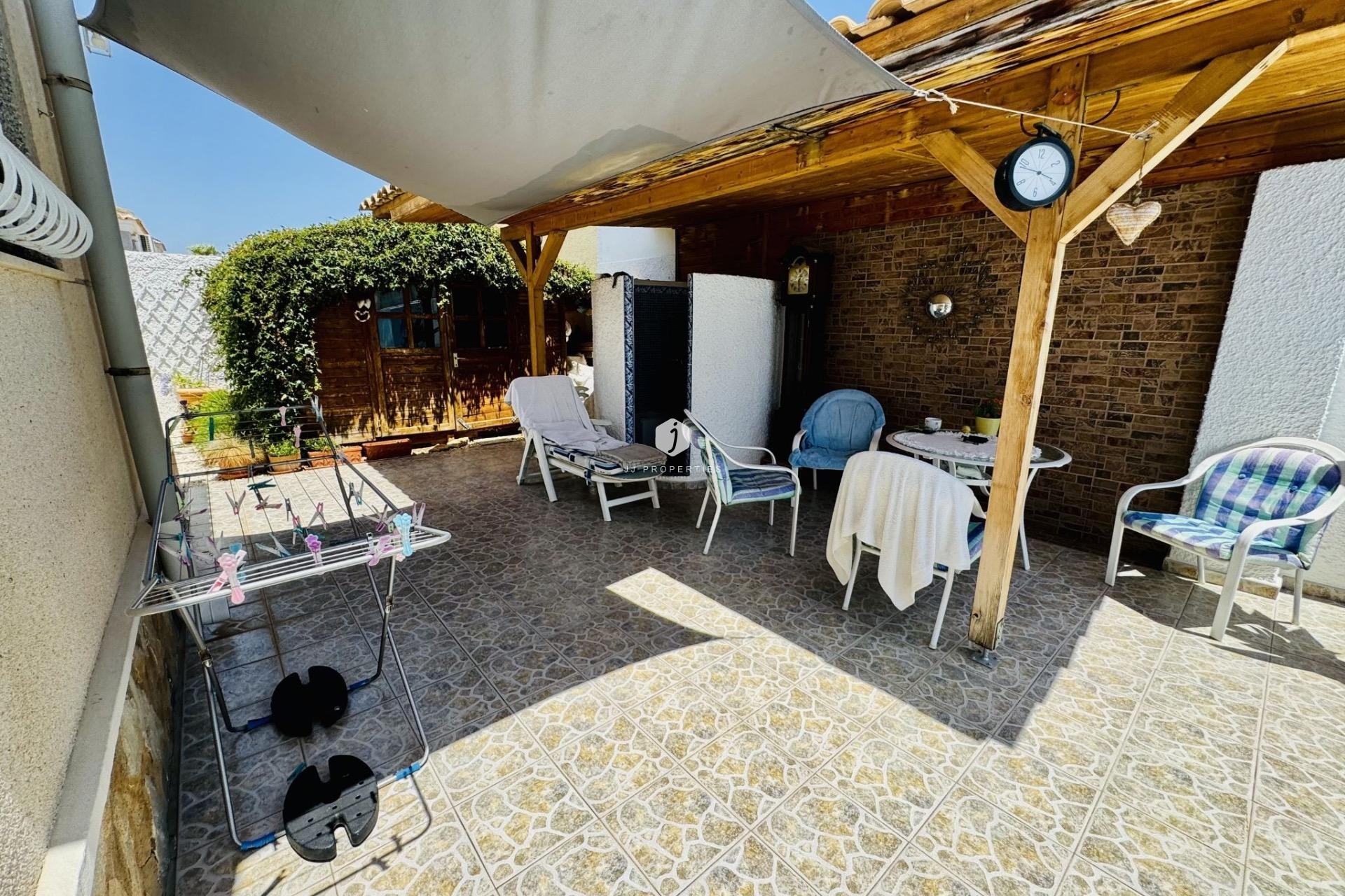 Aus zweiter Hand - Villa -
Torrevieja - La Siesta - El Salado - Torreta