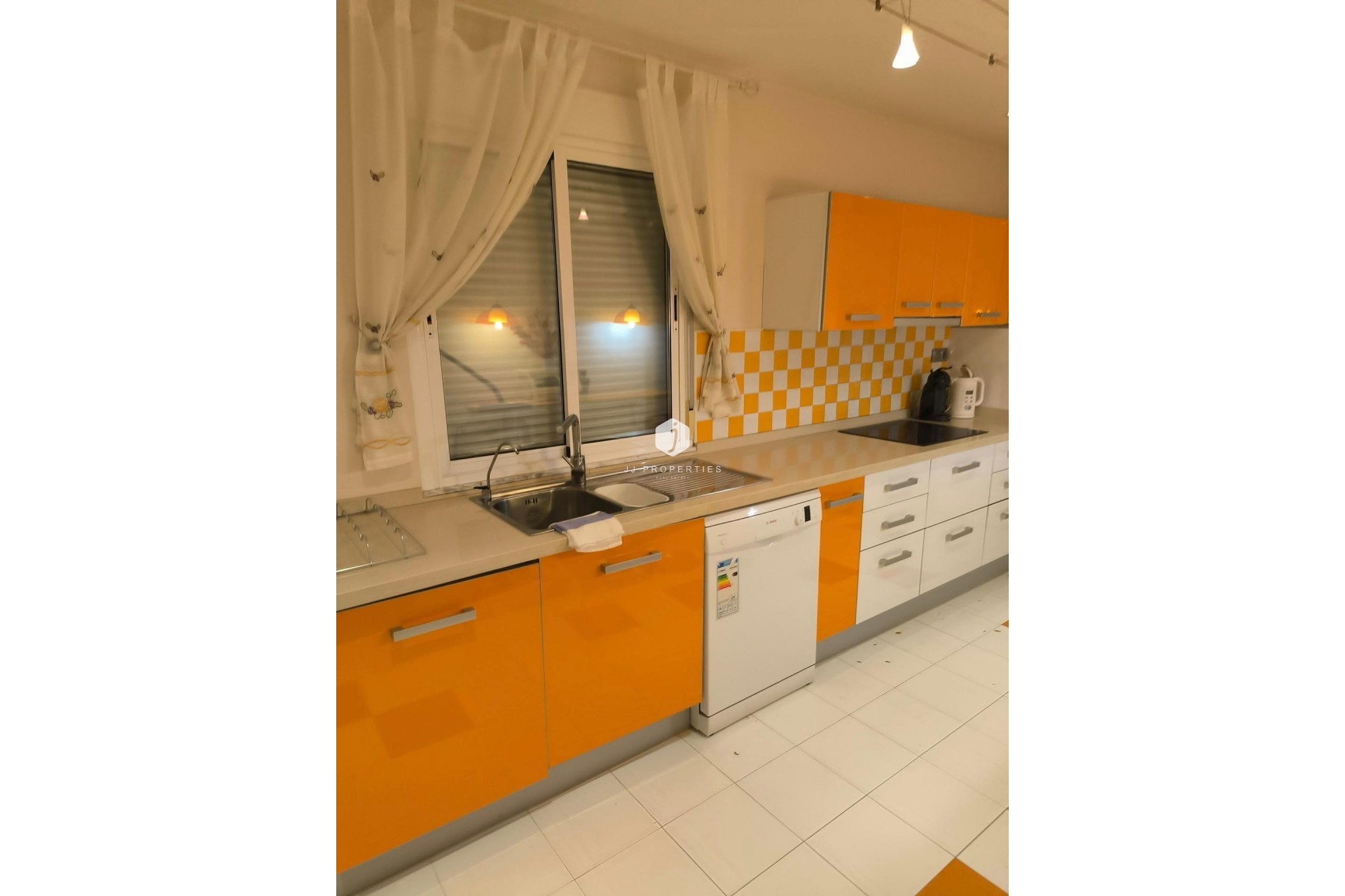 Aus zweiter Hand - Villa -
Torrevieja - La siesta