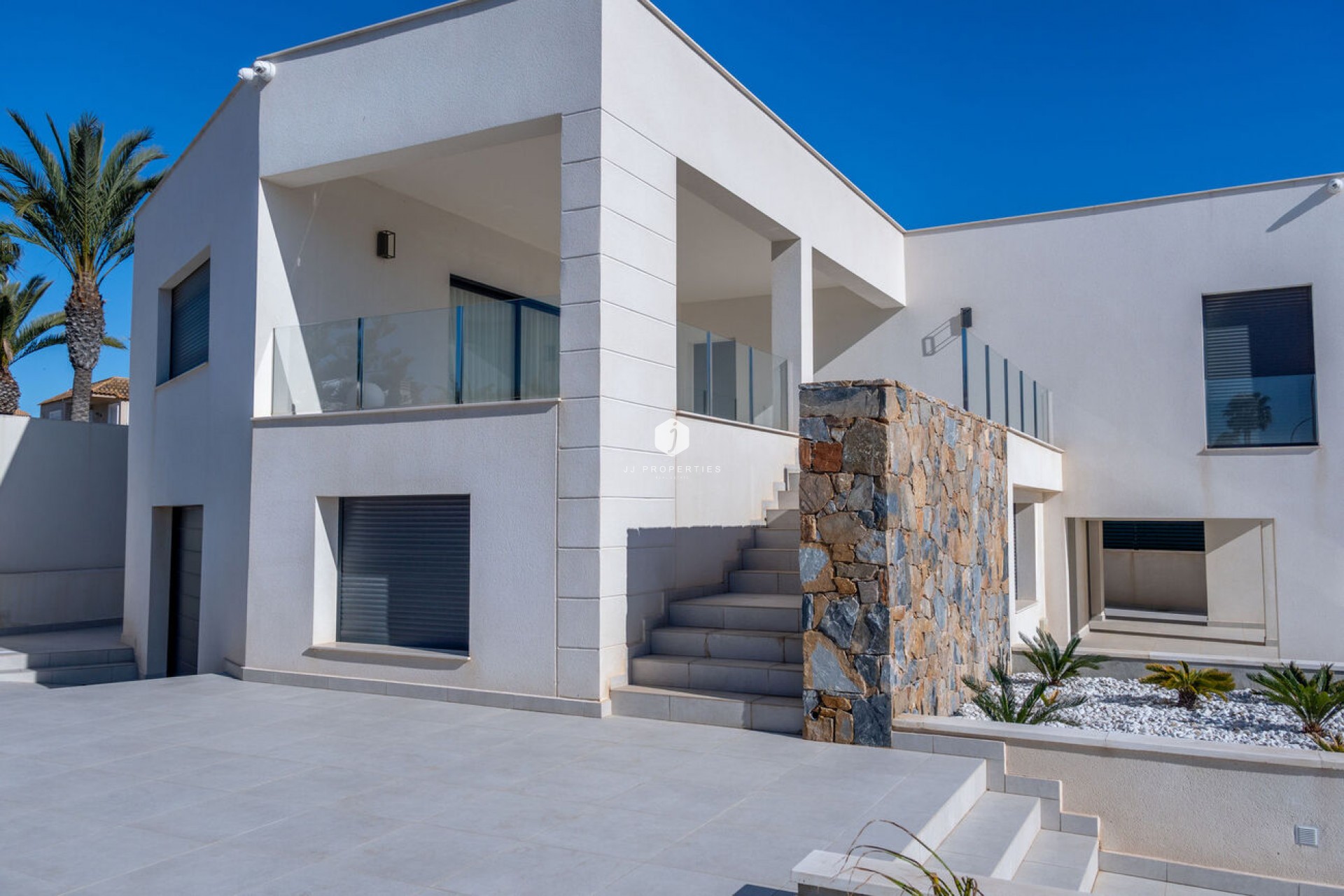 Aus zweiter Hand - Villa -
Torrevieja - La Valeta