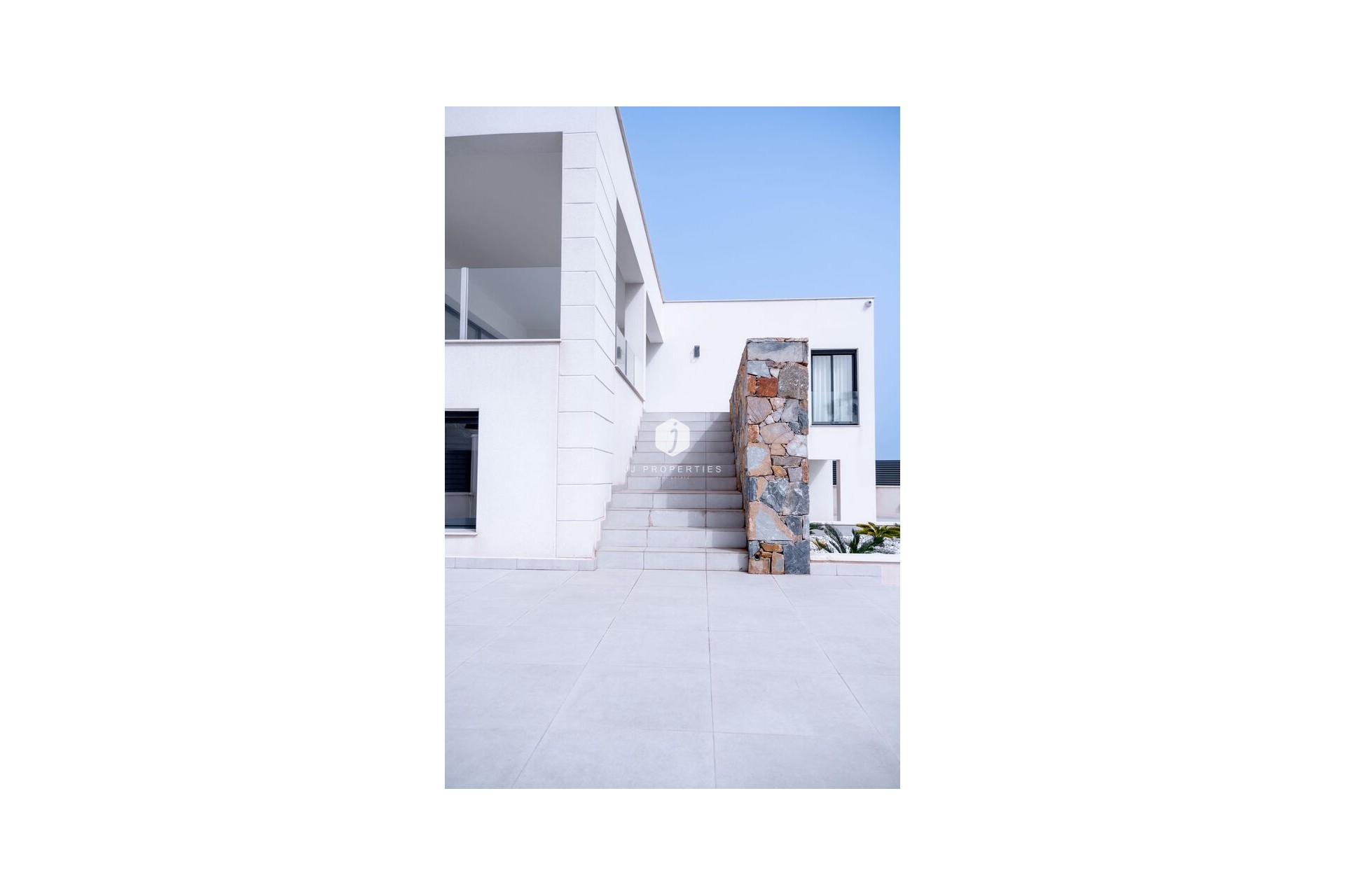 Aus zweiter Hand - Villa -
Torrevieja - La Valeta
