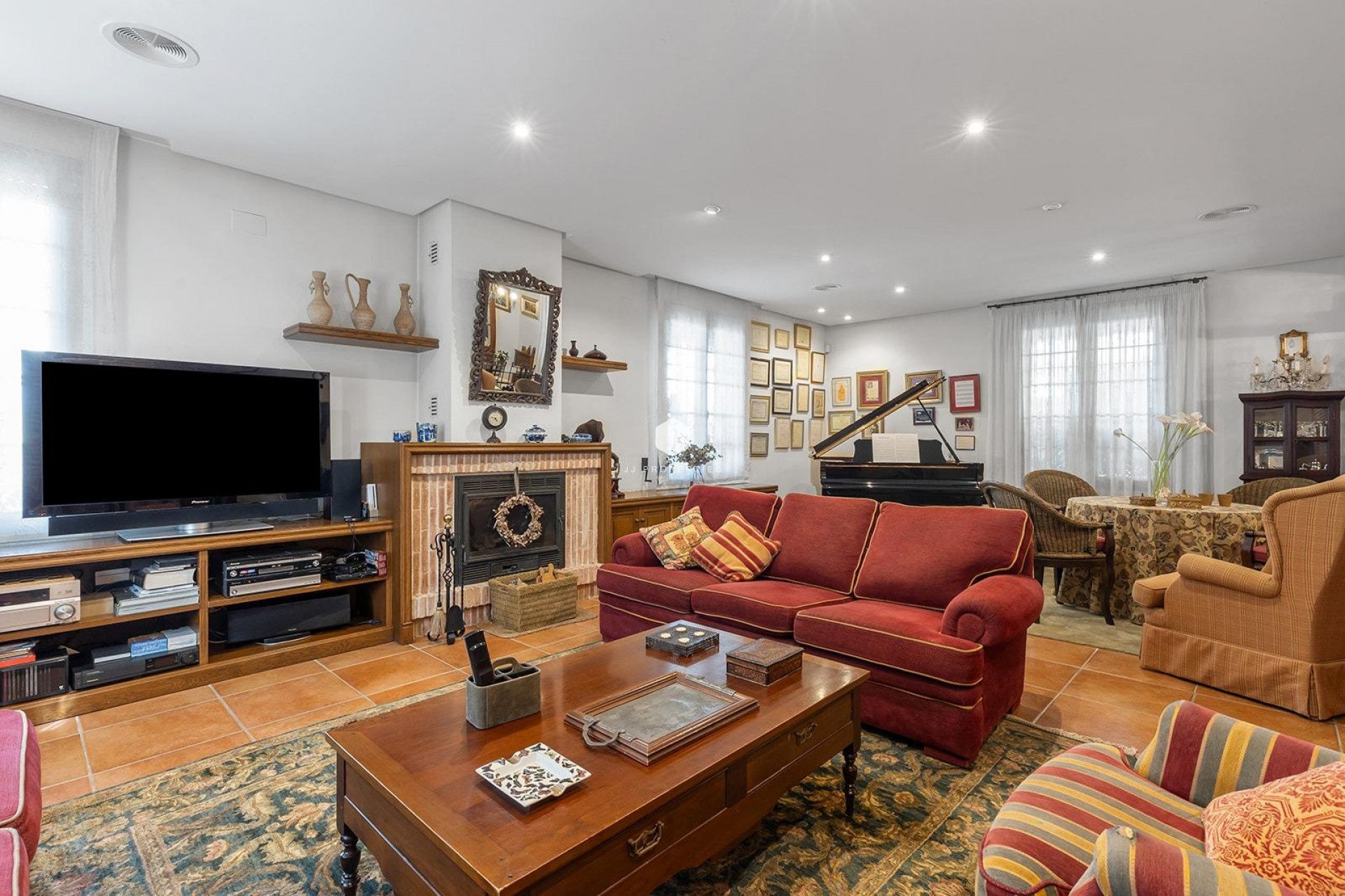 Aus zweiter Hand - Villa -
Torrevieja - La veleta