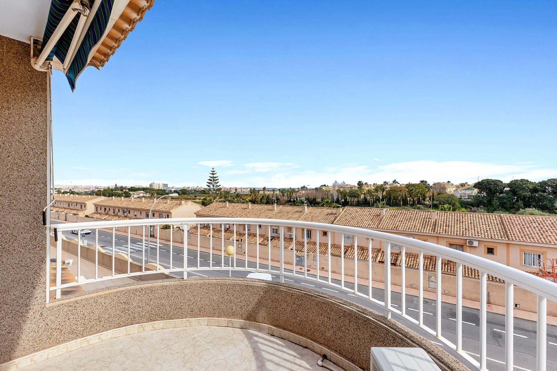 Aus zweiter Hand - Villa -
Torrevieja - Los Balcones - Los Altos del Edén