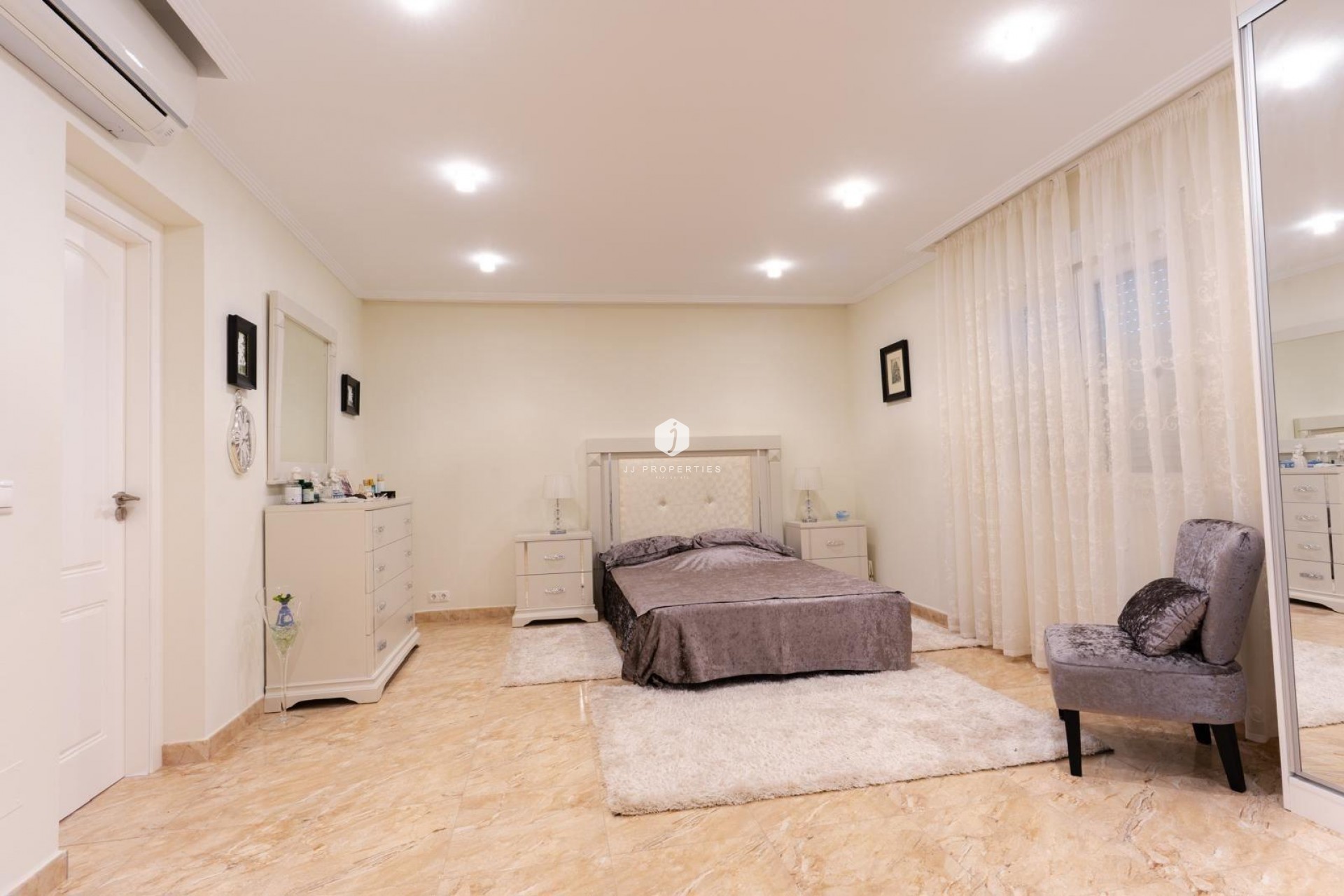 Aus zweiter Hand - Villa -
Torrevieja - Los Balcones - Los Altos del Edén