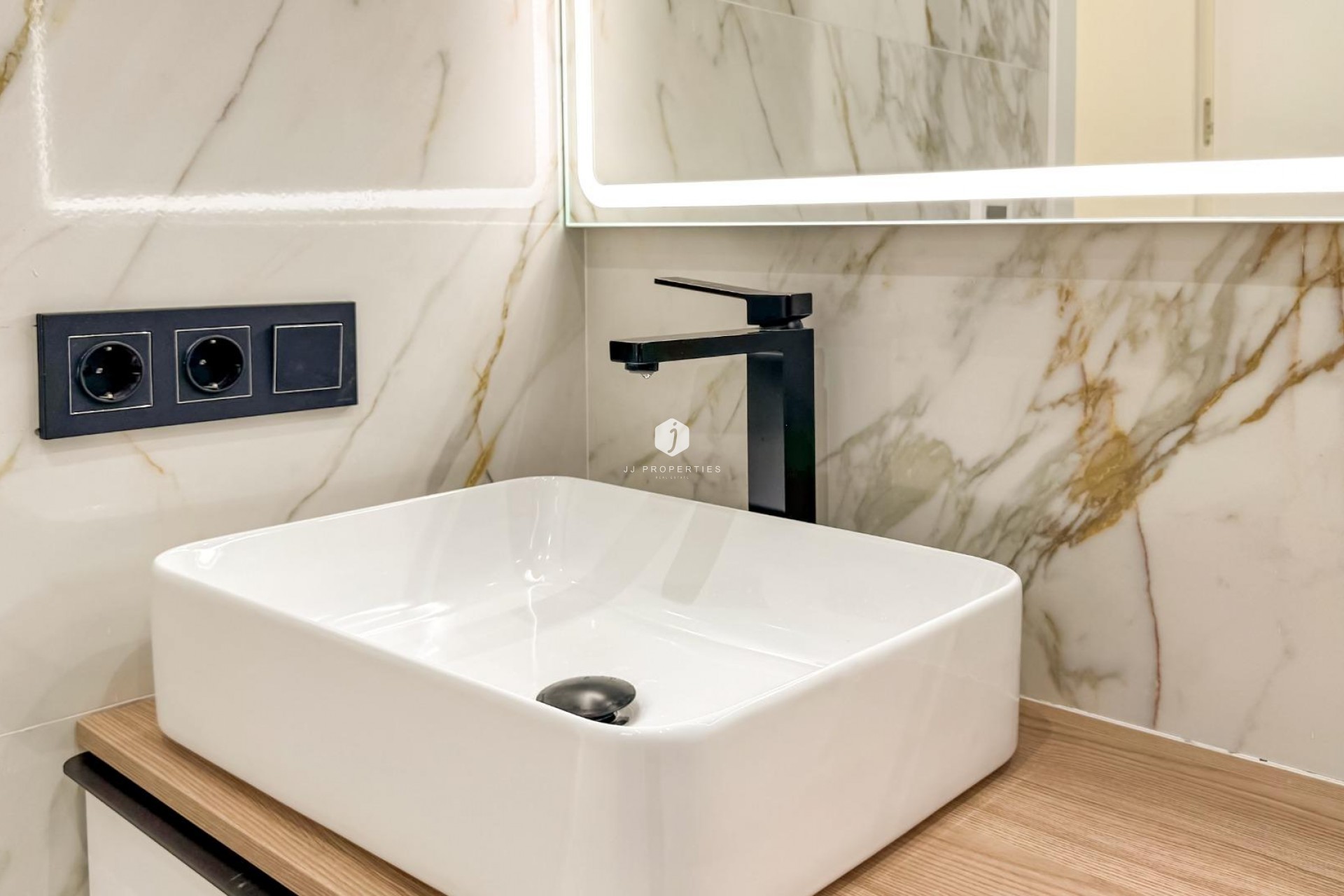 Aus zweiter Hand - Villa -
Torrevieja - Los Balcones - Los Altos del Edén