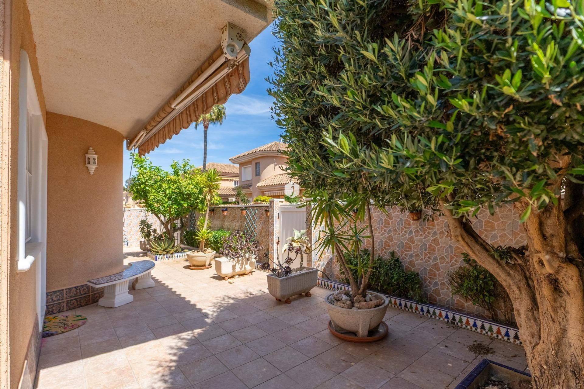 Aus zweiter Hand - Villa -
Torrevieja - Los Balcones - Los Altos del Edén